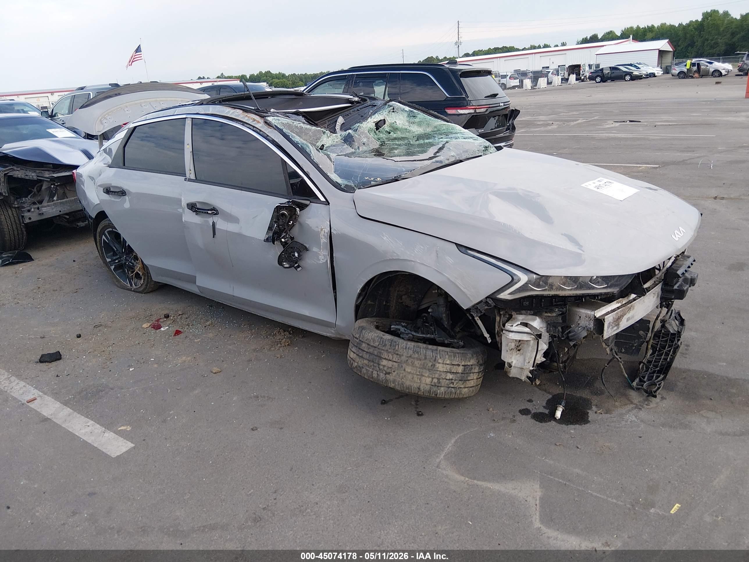 2022 Kia K5 GT-Line, VIN 5XXG64J23NG118649 — Rollover