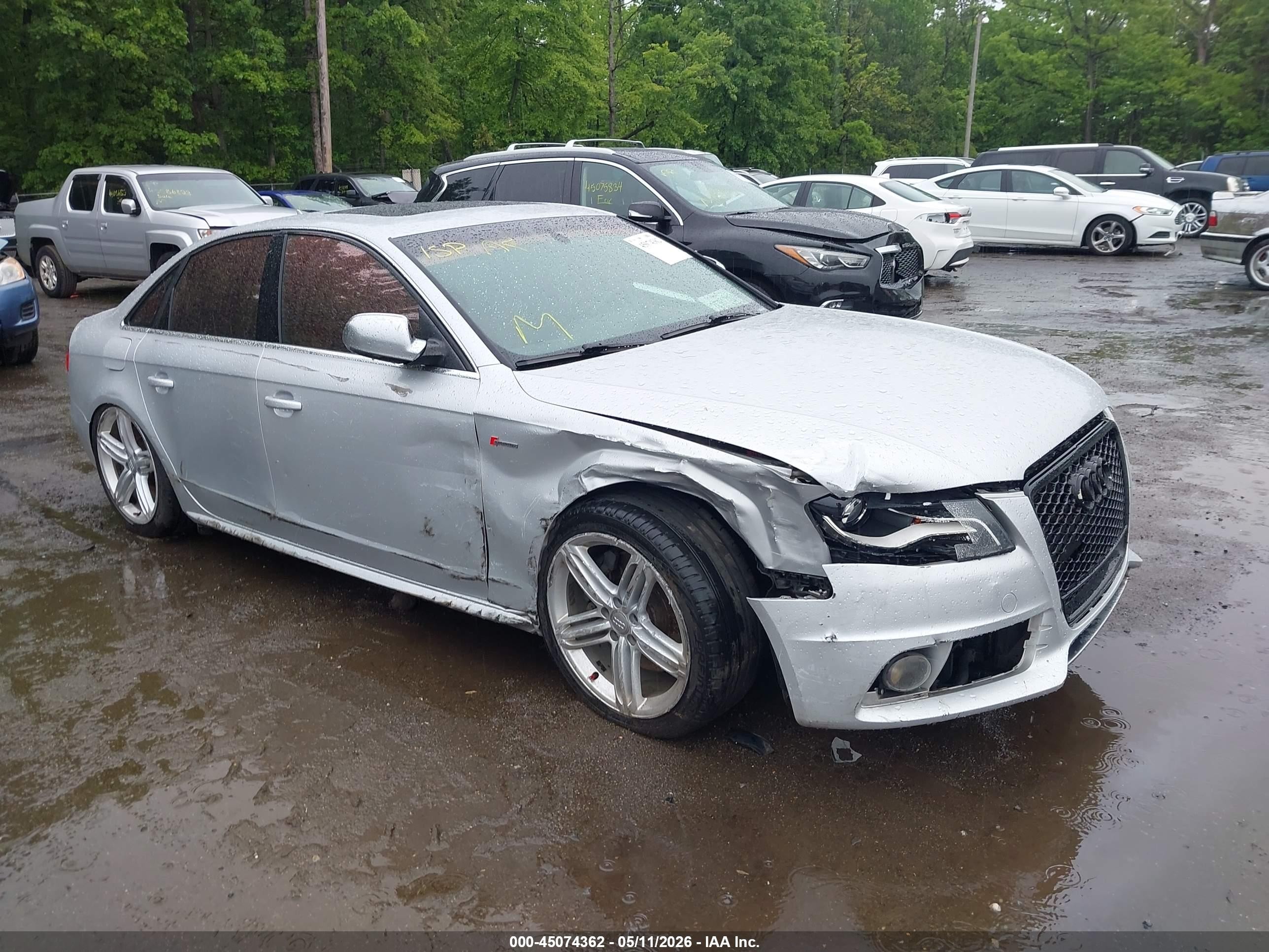 2012 Audi S4 Prestige, VIN WAUKGBFLXCA065192 — Бок