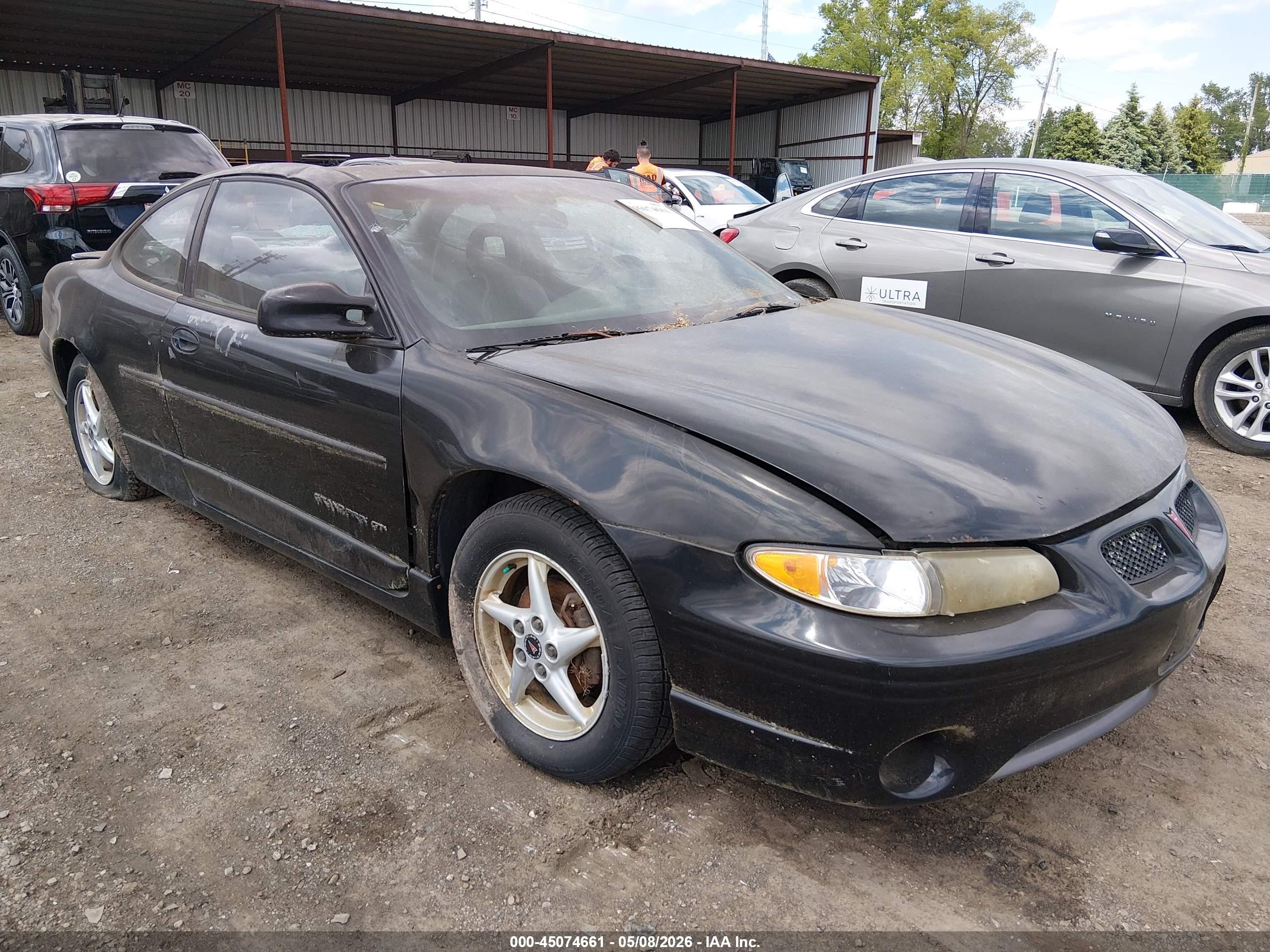 2000 Pontiac Grand Prix GT, VIN 1G2WP12K9YF185818 — Roof