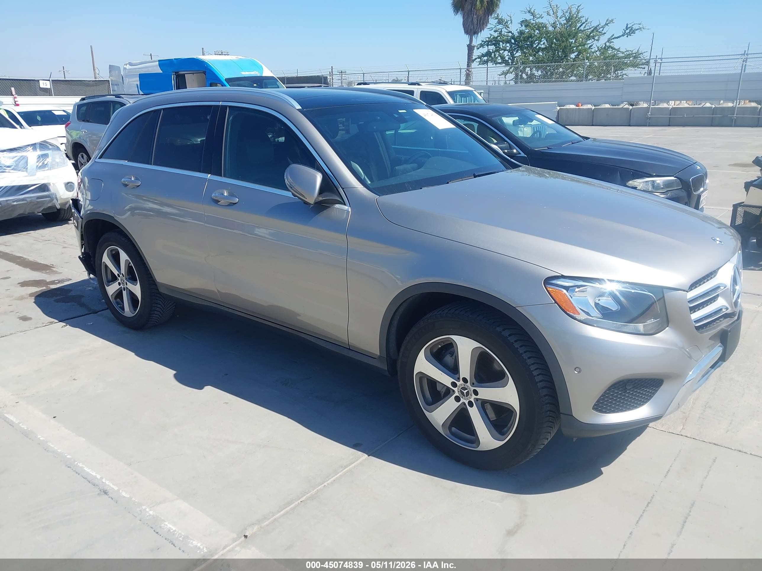 2019 Mercedes-Benz GLC 300, VIN WDC0G4JB8KV127890 — Rear end