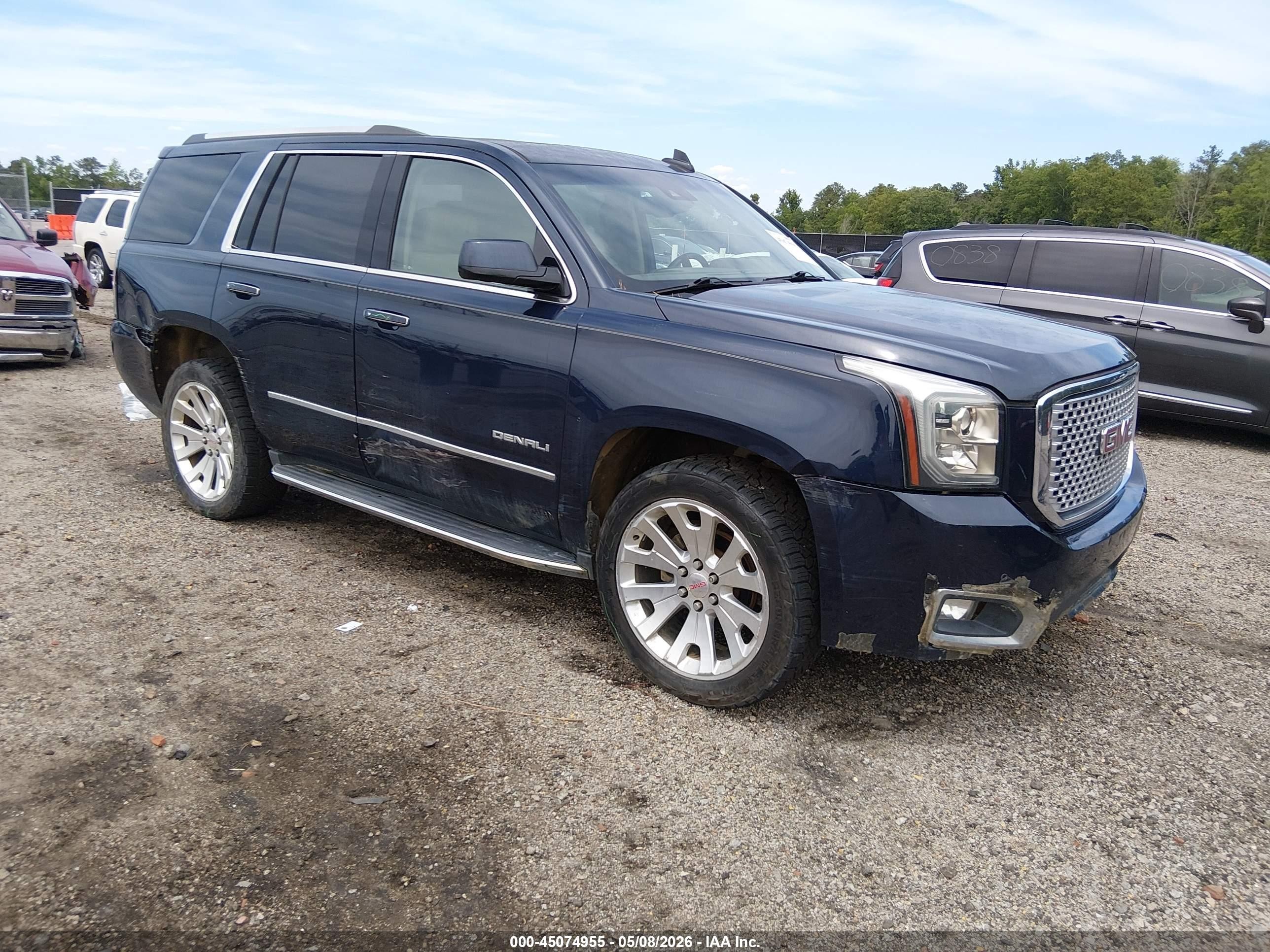 2017 GMC Yukon Denali, VIN 1GKS2CKJ2HR217491 — Side