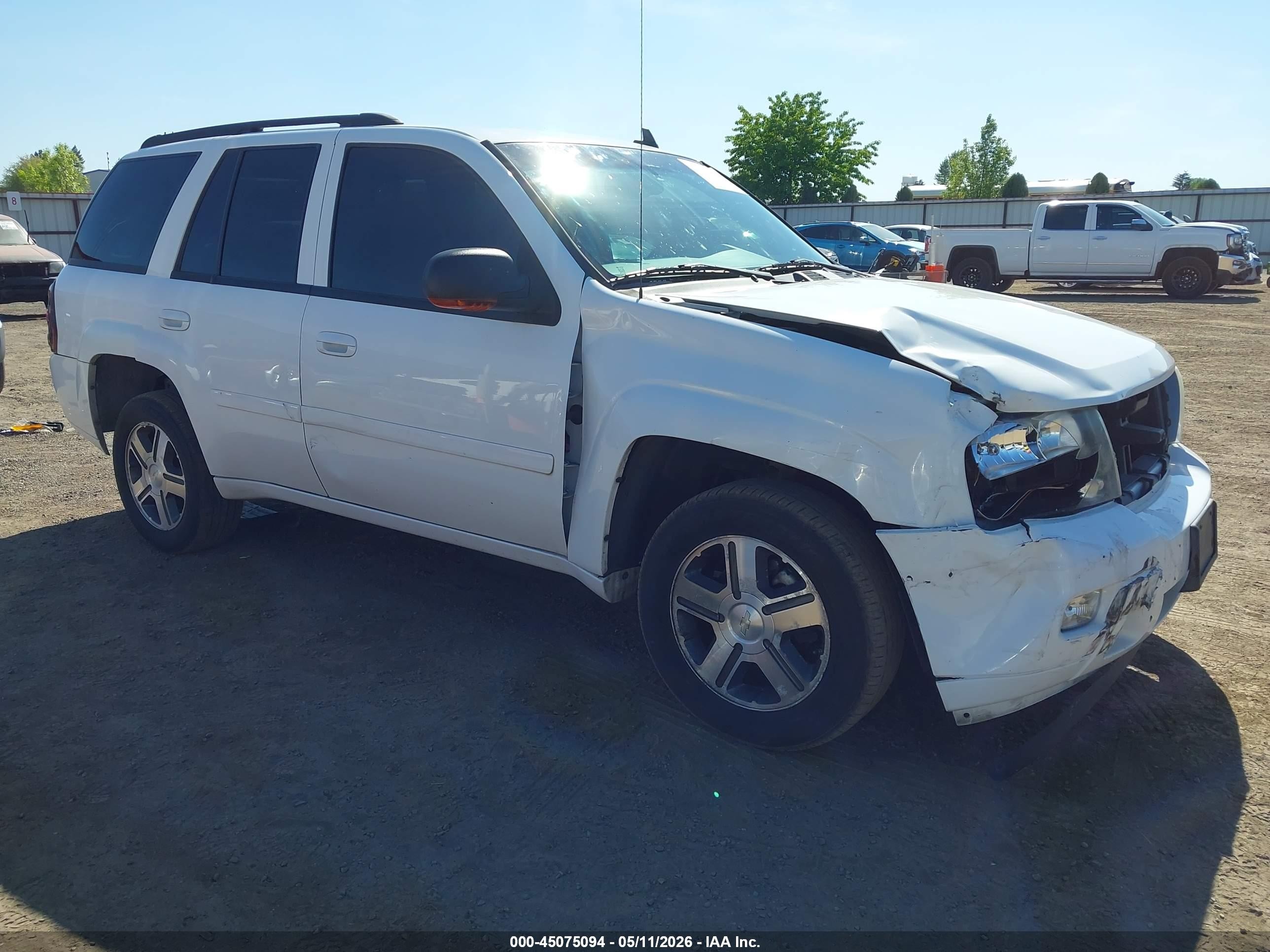 2007 Chevrolet TrailBlazer LT, VIN 1GNDT13S072298681 — Front end