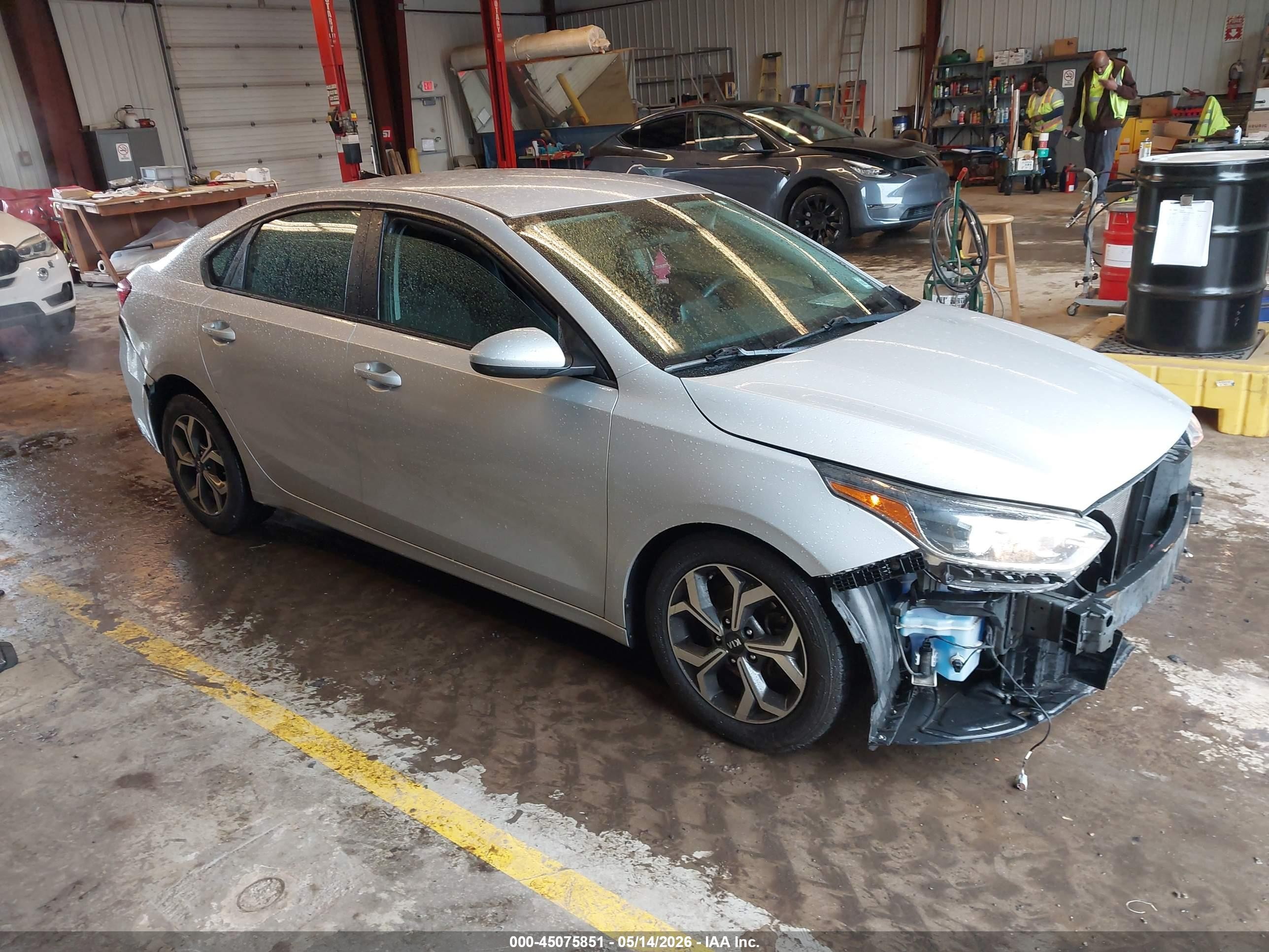 2021 Kia Forte LXS, VIN 3KPF24ADXME305709 — Front end