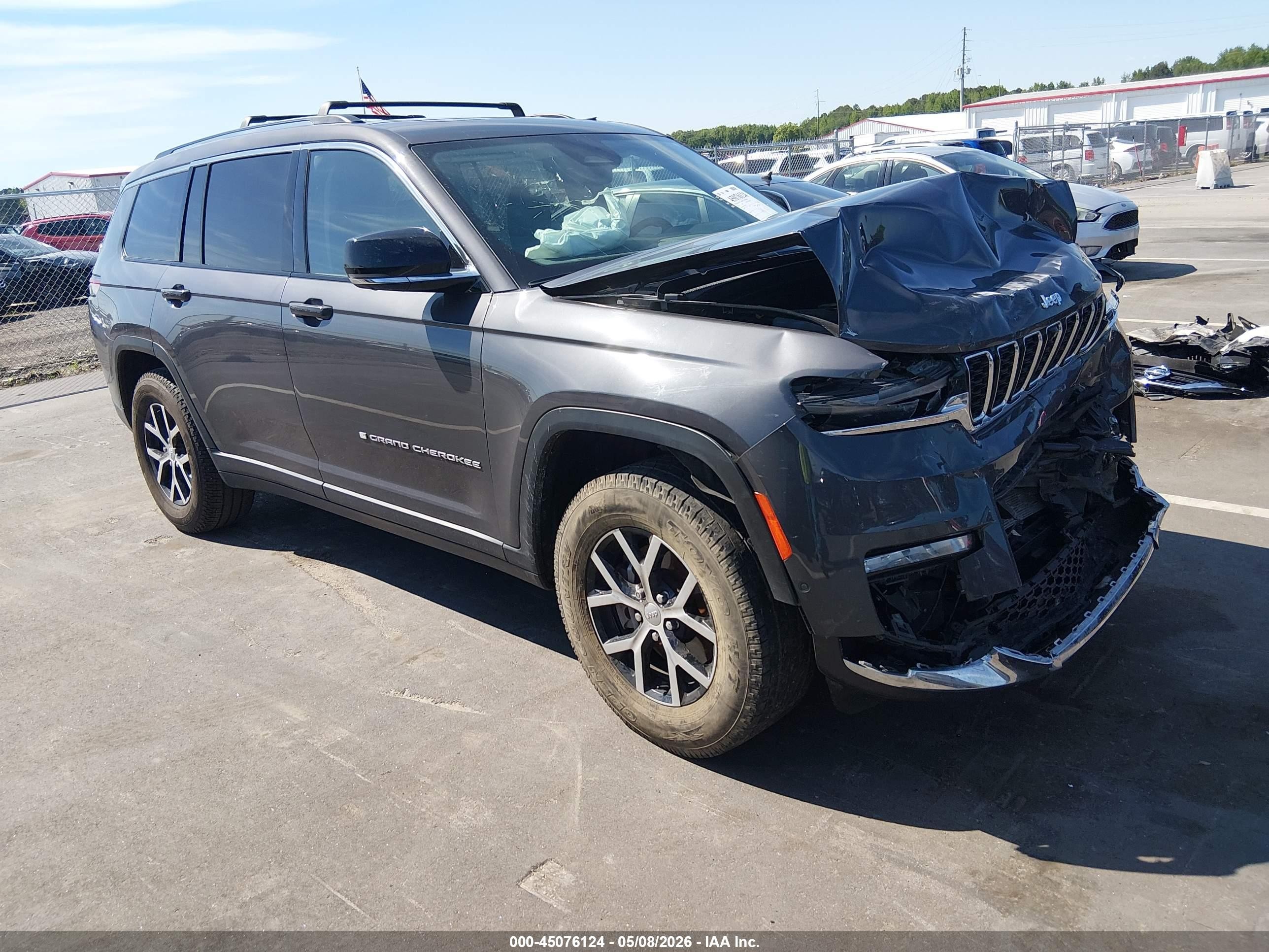 2024 Jeep Grand Cherokee Limited, VIN 1C4RJKBG7R8927022 — Front end