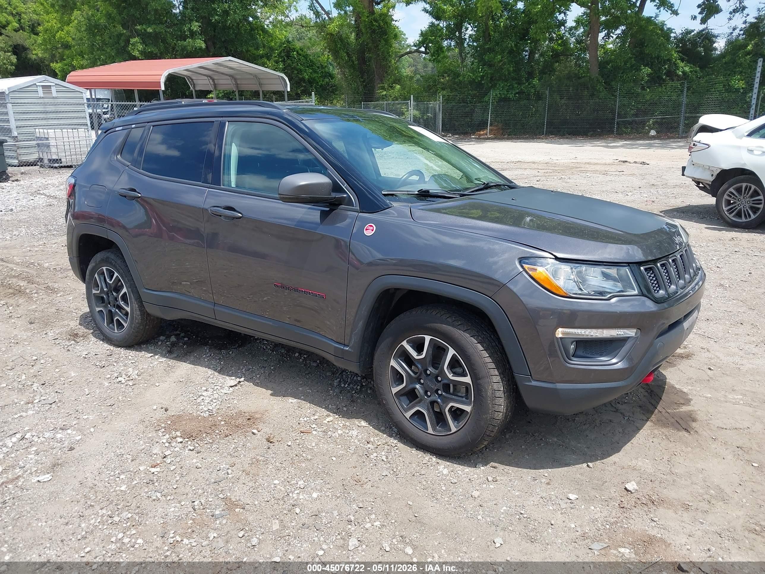 2020 Jeep Compass Trailhawk, VIN 3C4NJDDB1LT151443 — Side