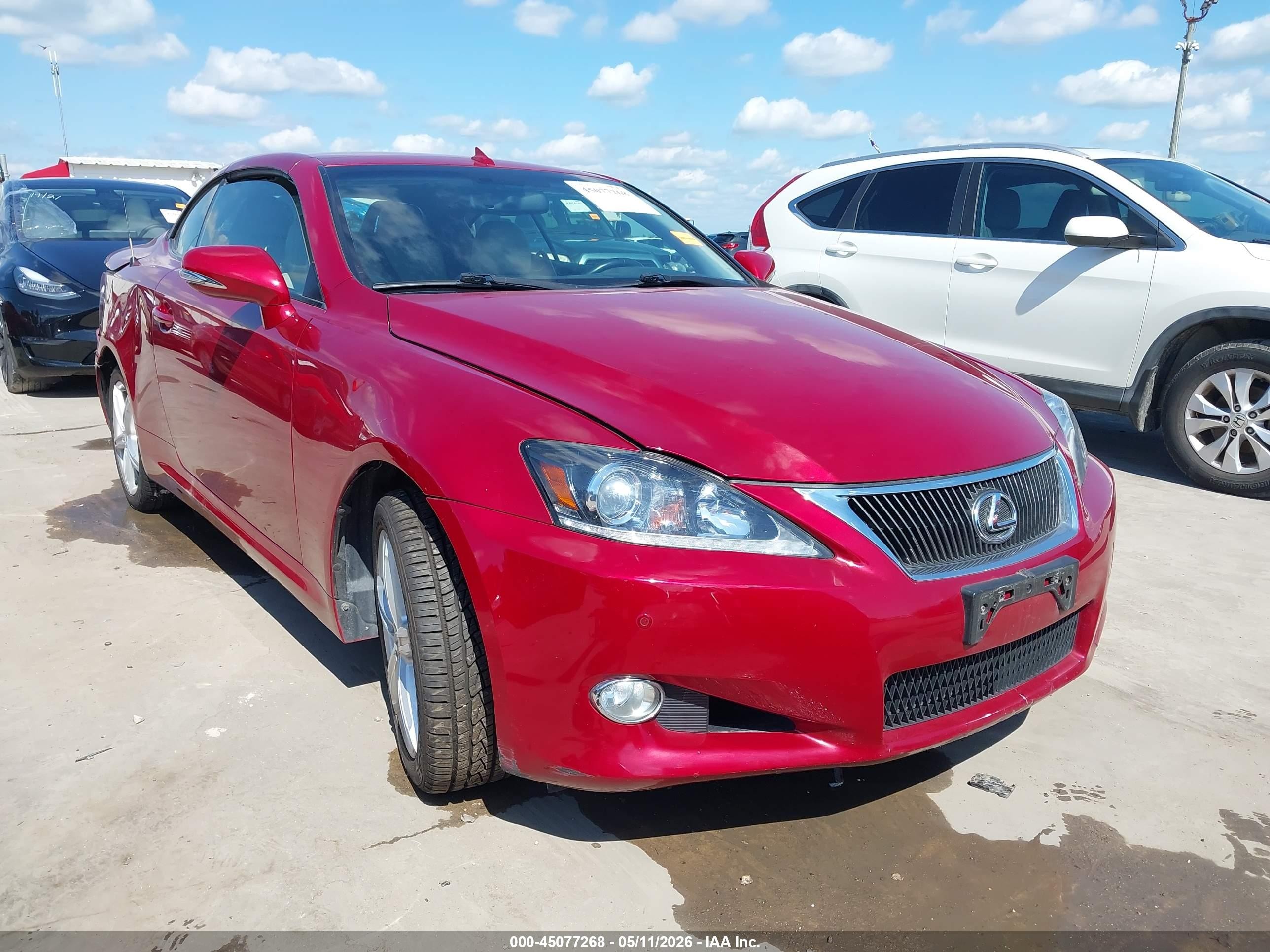 2013 Lexus IS 250 C, VIN JTHFF2C26D2528023 — Зад