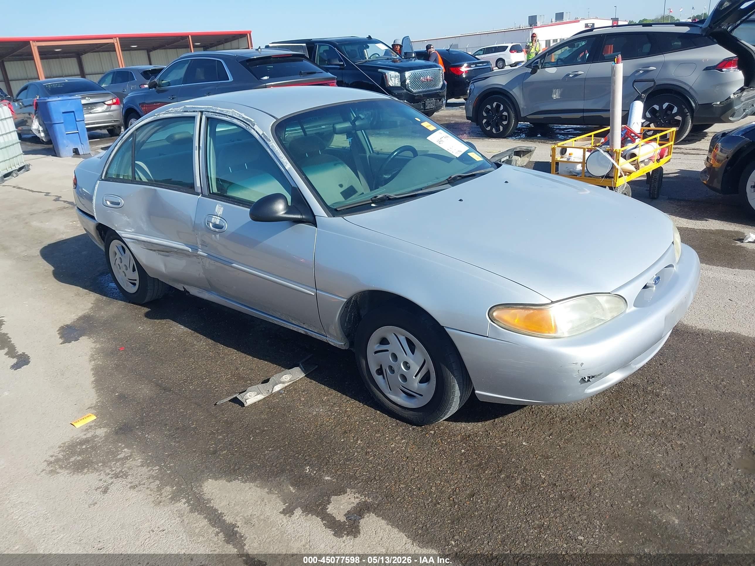 2002 Ford Escort Fleet Standard, VIN 3FAFP13P72R122738 — Rear end