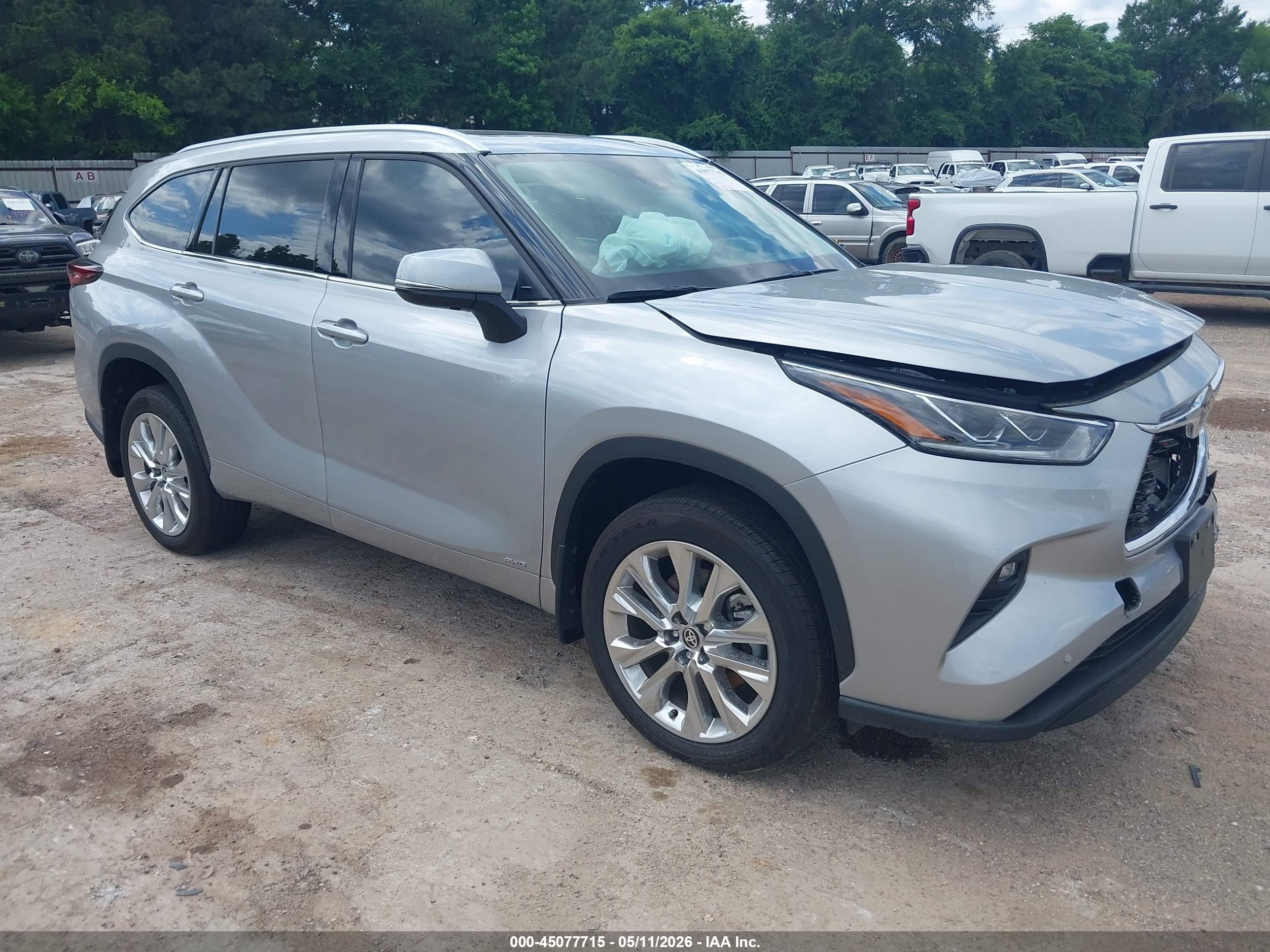 2025 Toyota Highlander Hybrid Limited, VIN 5TDXBRCH1SS686130 — Front end