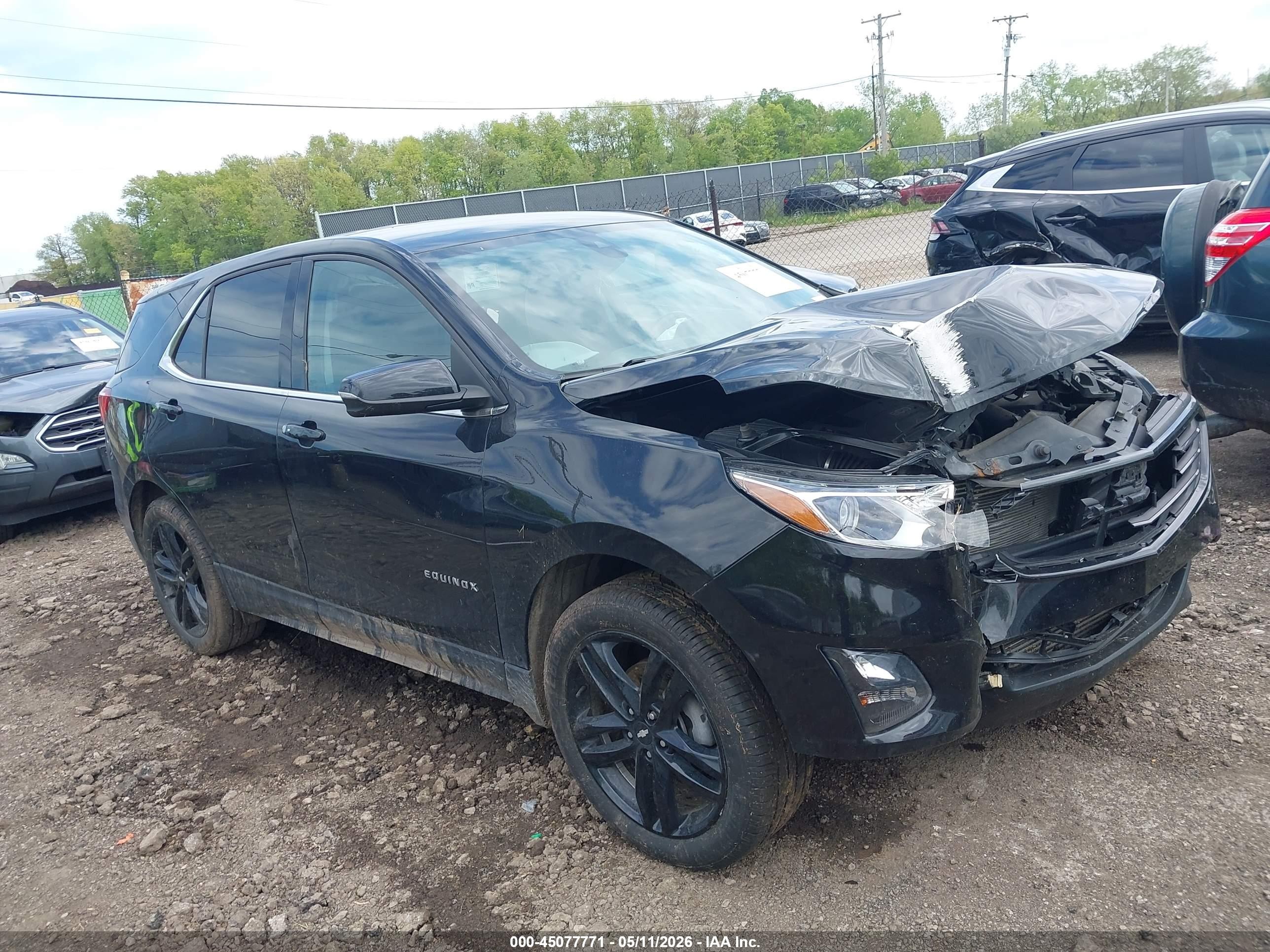 2020 Chevrolet Equinox LT, VIN 3GNAXUEV7LL283250 — Front end