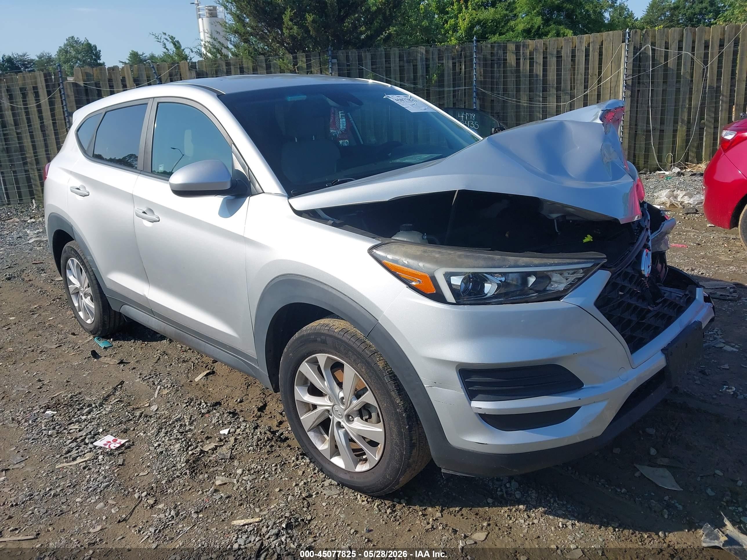 2019 Hyundai Tucson SE, VIN KM8J2CA46KU007530 — Front end