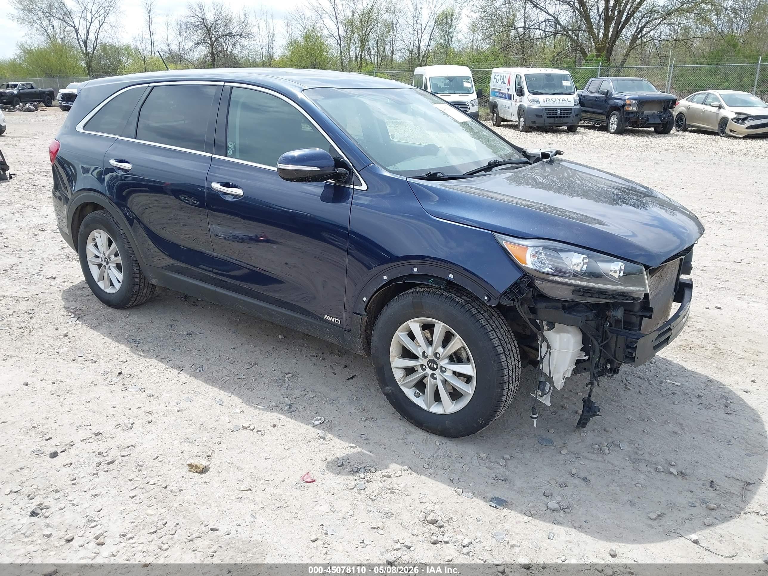2019 Kia Sorento LX, VIN 5XYPGDA58KG483231 — Front end