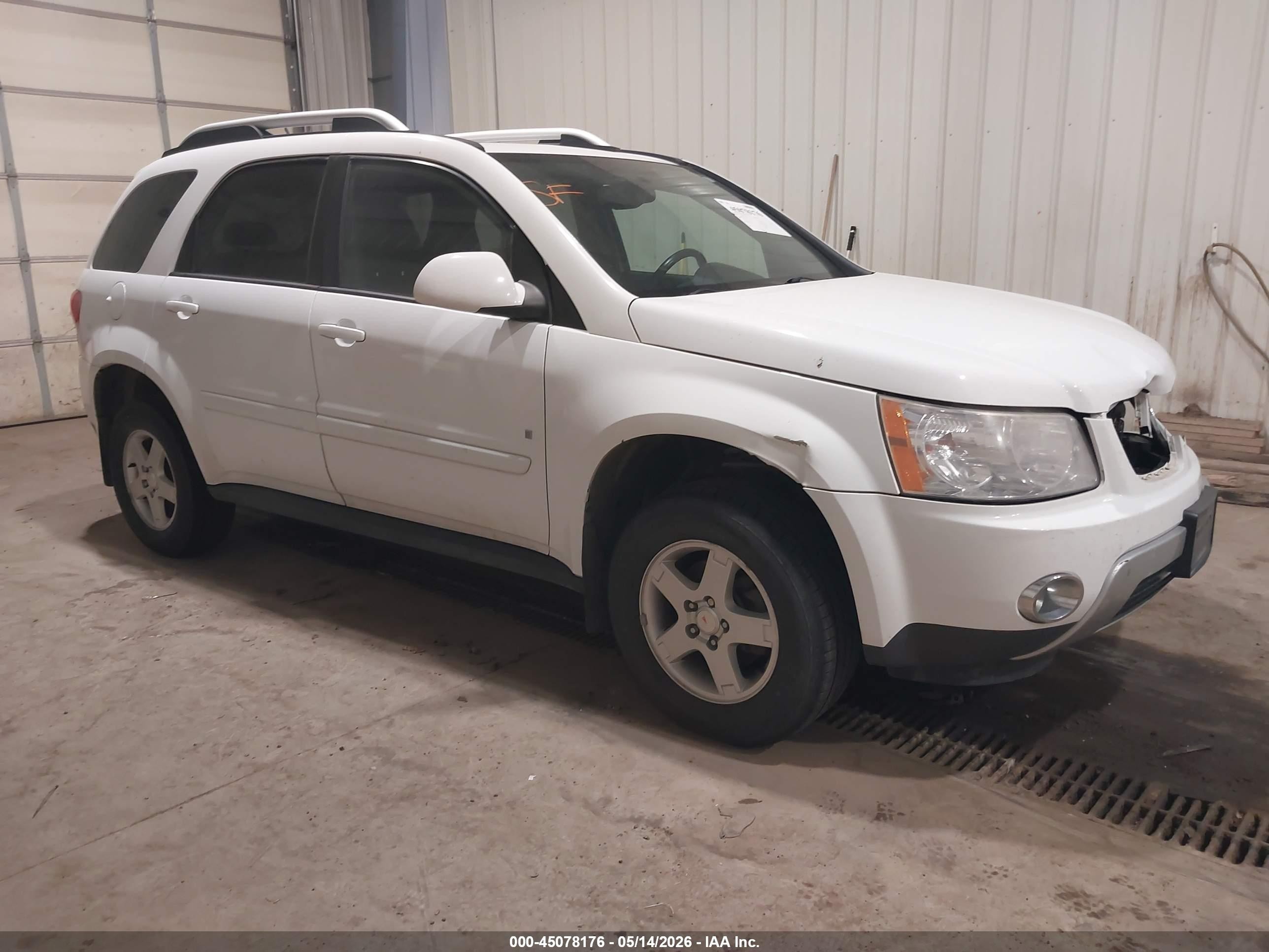 2008 Pontiac Torrent, VIN 2CKDL43F286008211 — Front end