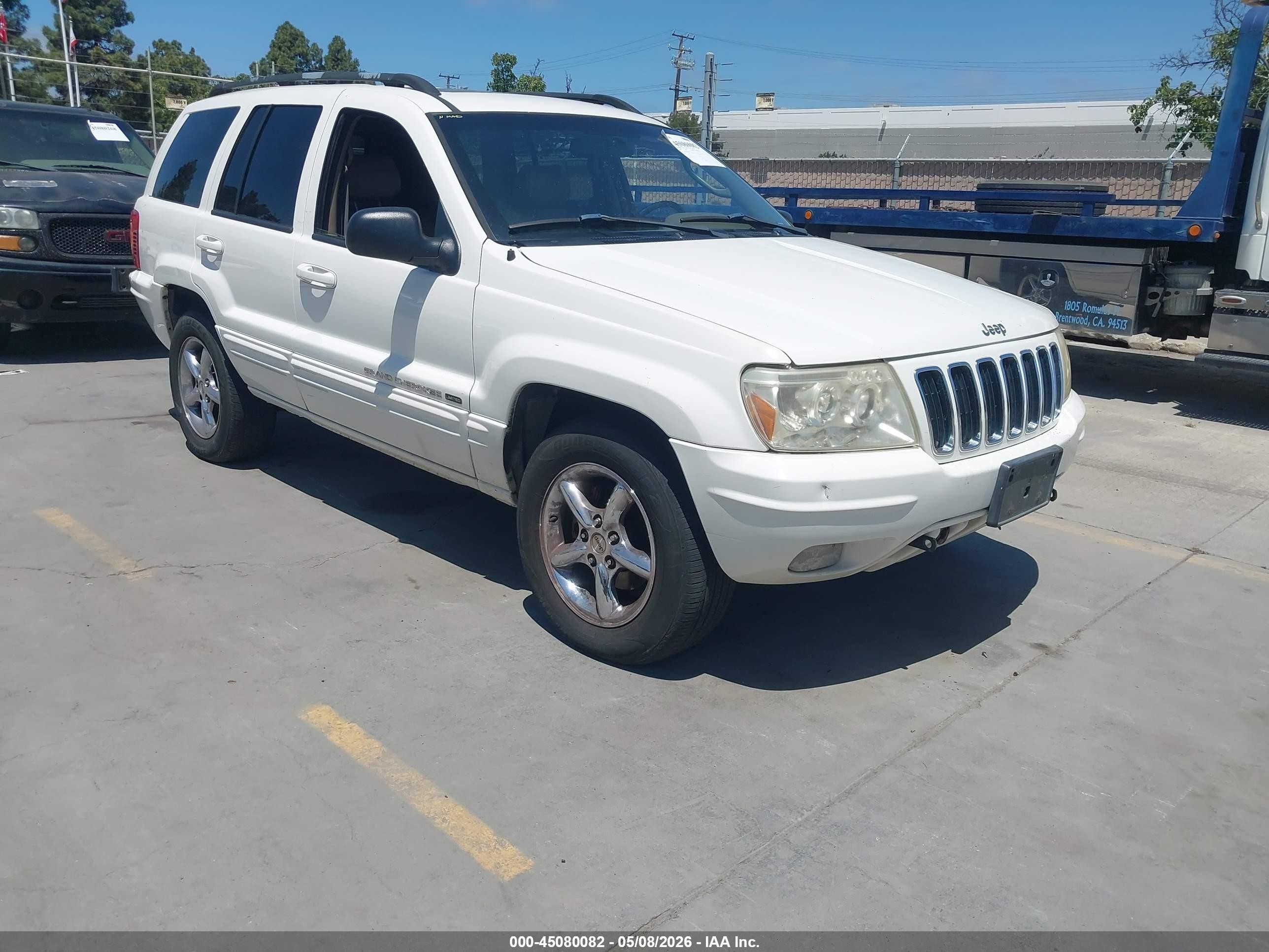 2002 Jeep Grand Cherokee Limited, VIN 1J4GW58N12C124123 — Normal wear