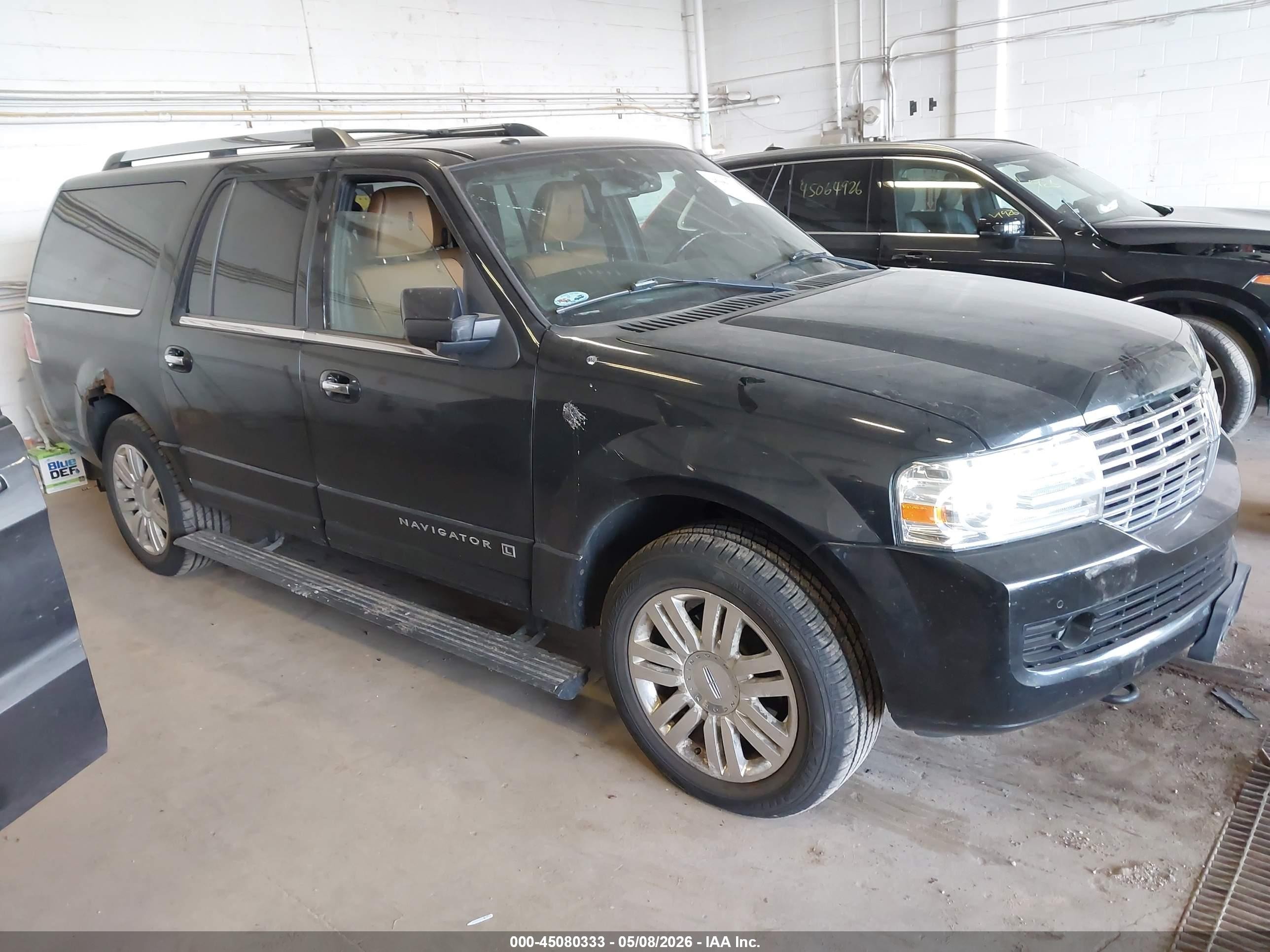 2012 Lincoln Navigator, VIN 5LMJJ3J56CEL00199 — Normal wear
