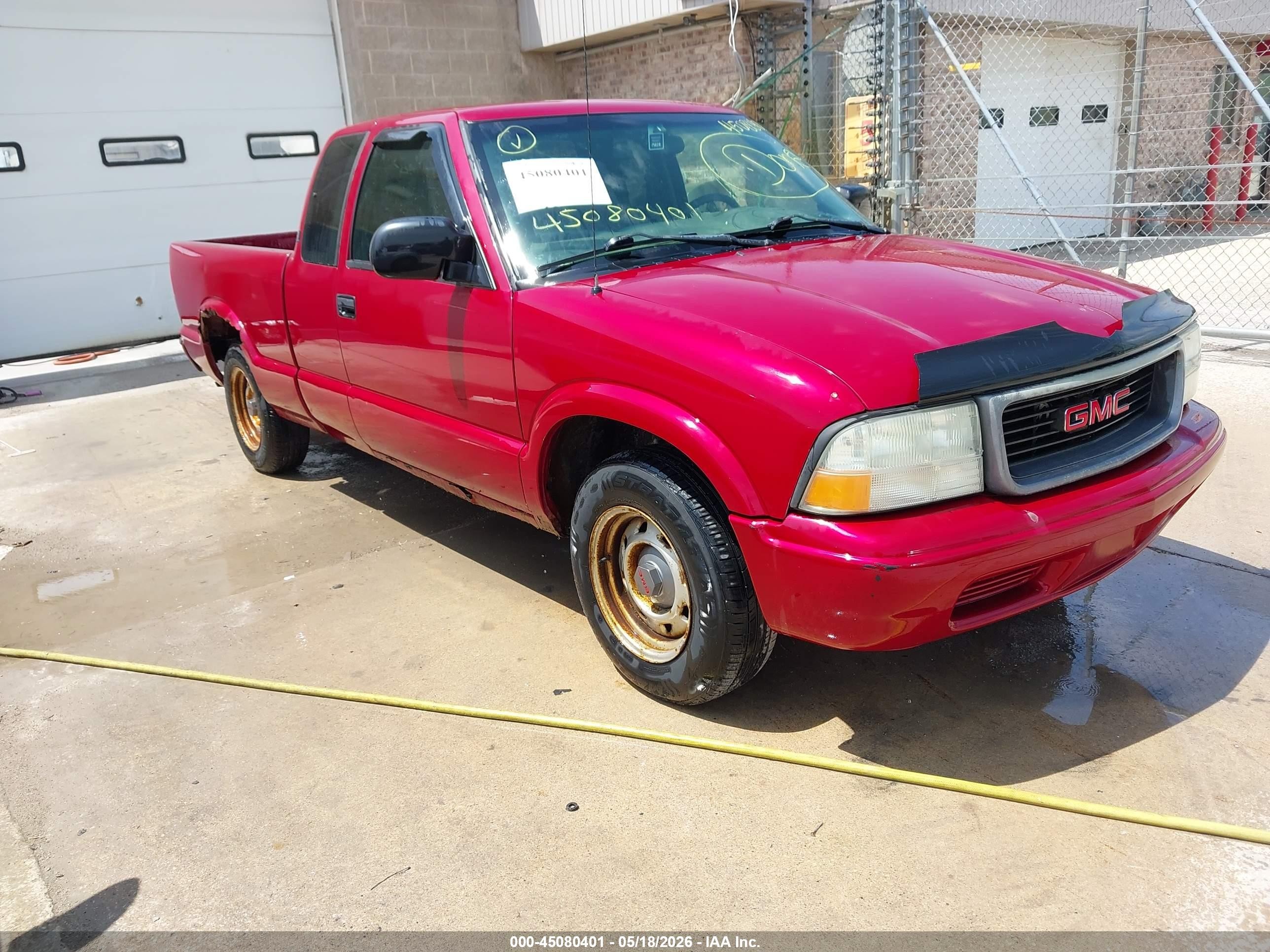 2002 GMC Sonoma SLS, VIN 1GTCS195128243008 — Normal wear