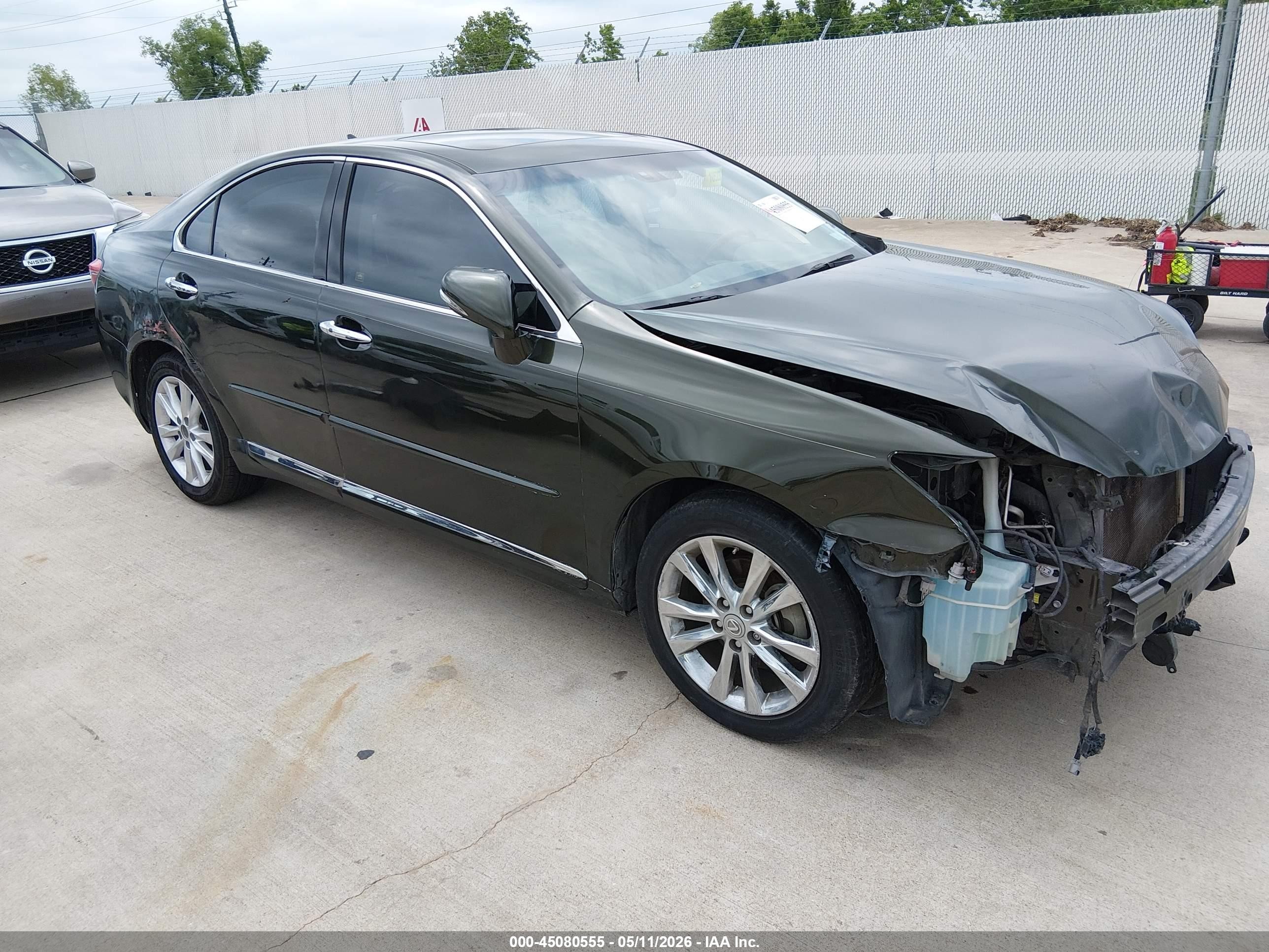 2011 Lexus ES 330, VIN JTHBK1EG5B2469797 — Front end