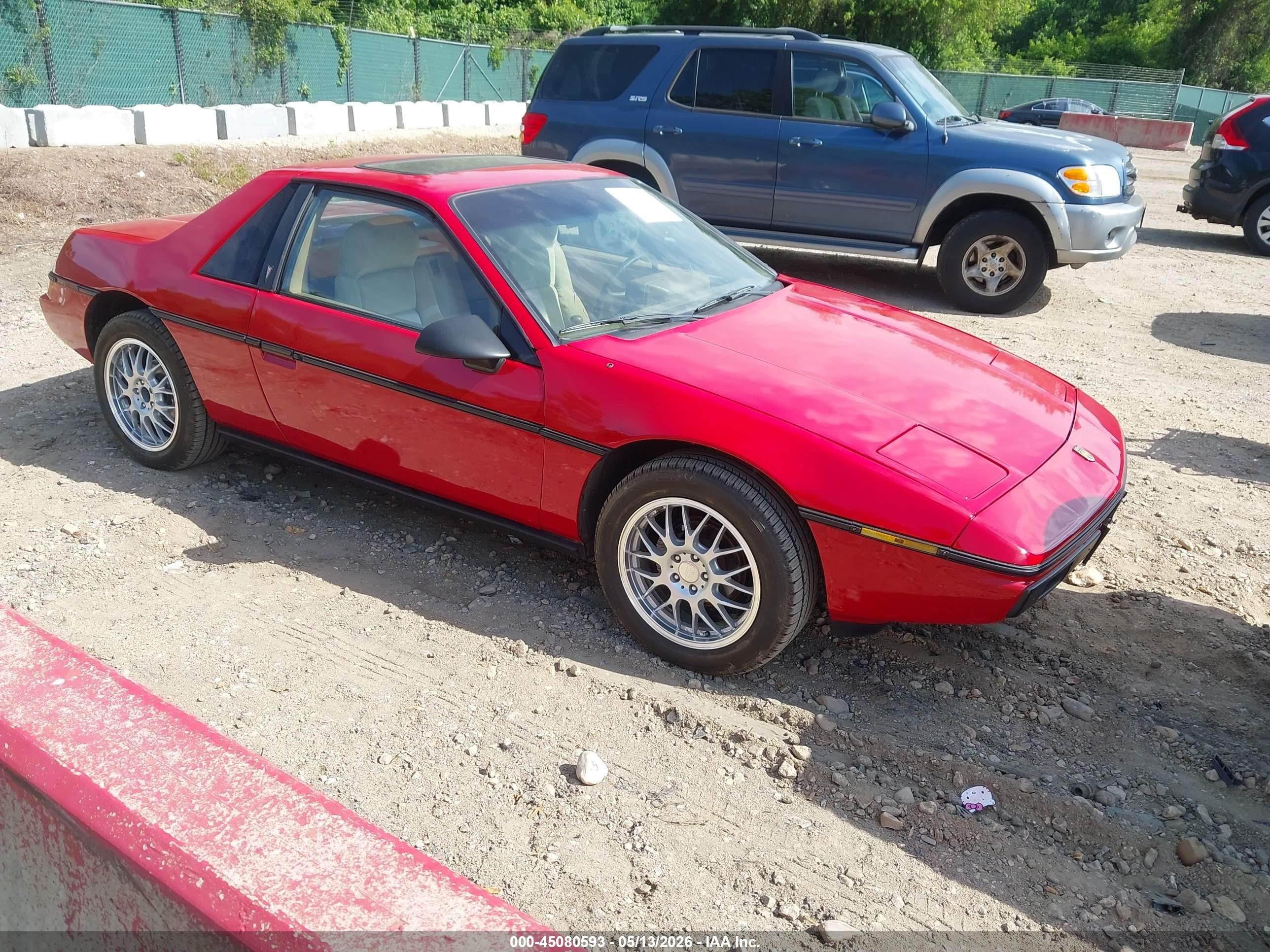 1986 Pontiac Fiero, VIN 1G2PE37R9GP269044 — Normal wear