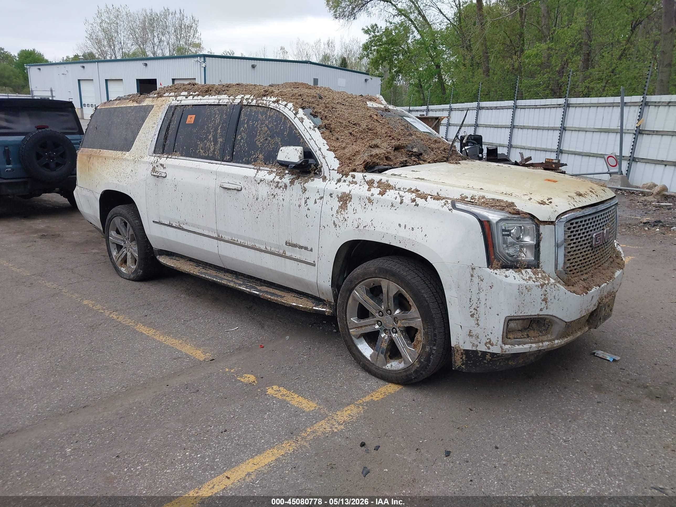 2017 GMC Yukon XL Denali, VIN 1GKS2HKJ2HR358350 — Burn