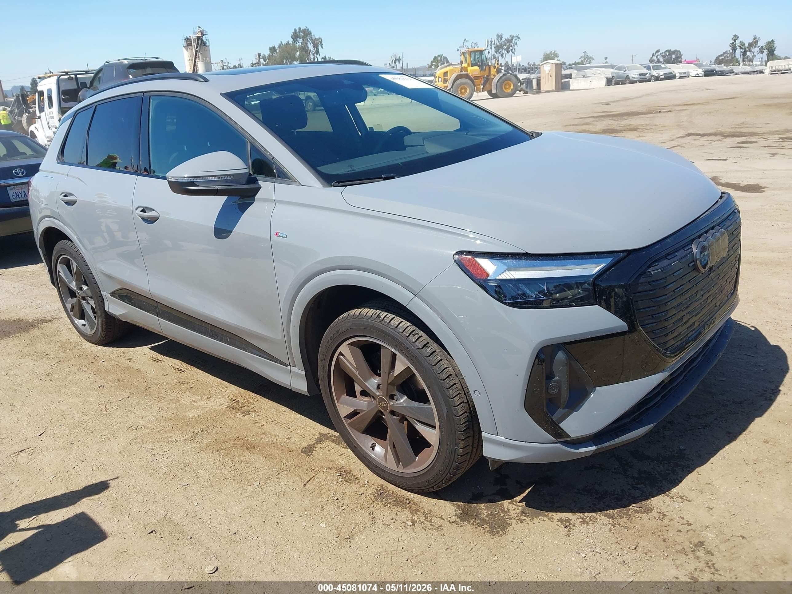 2024 Audi Q4 e-tron Premium Plus, VIN WA1L2BFZ2RP006860 — Перед