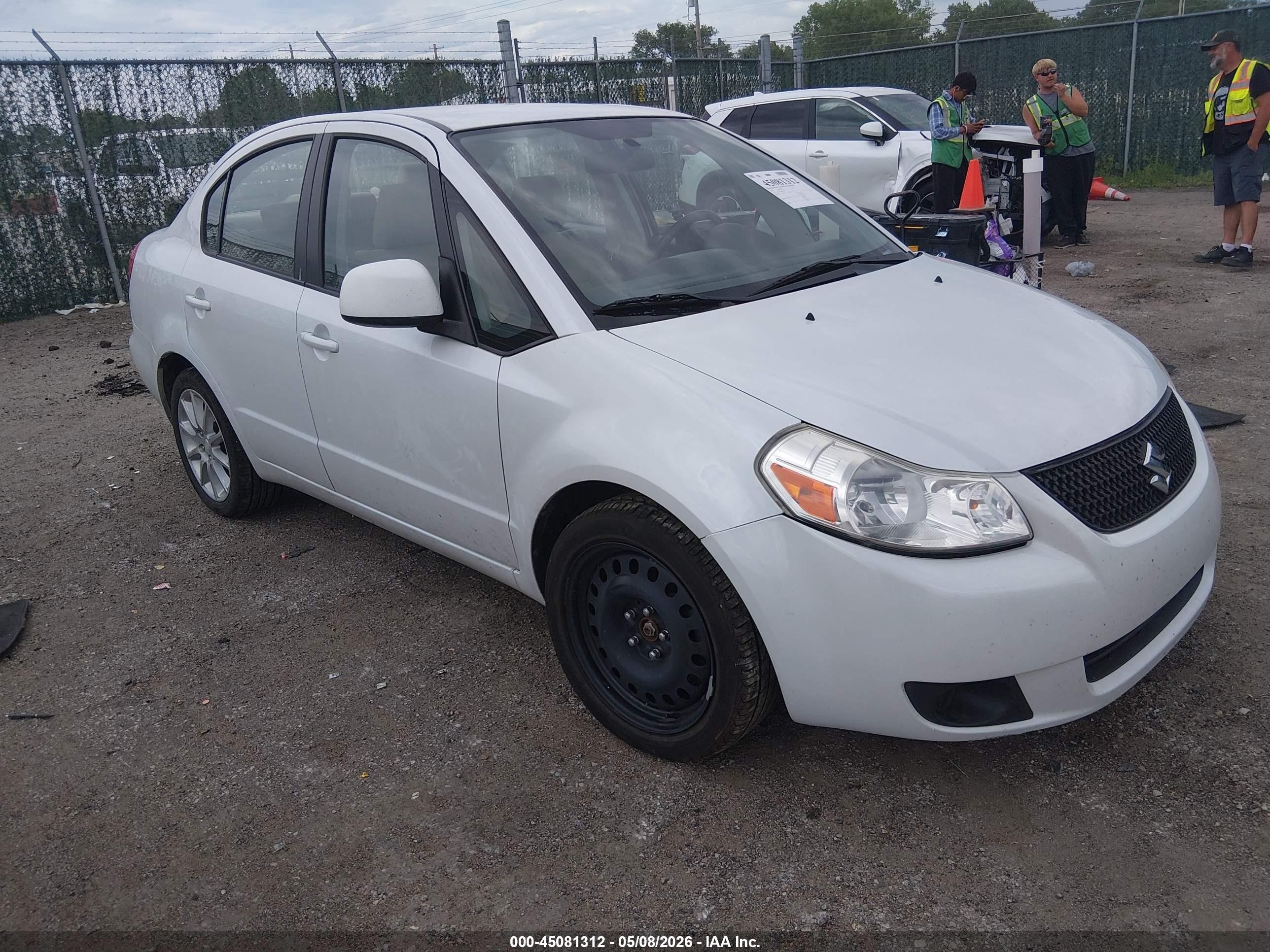 2011 Suzuki SX4 LE, VIN JS2YC5A28B6302925 — Front end