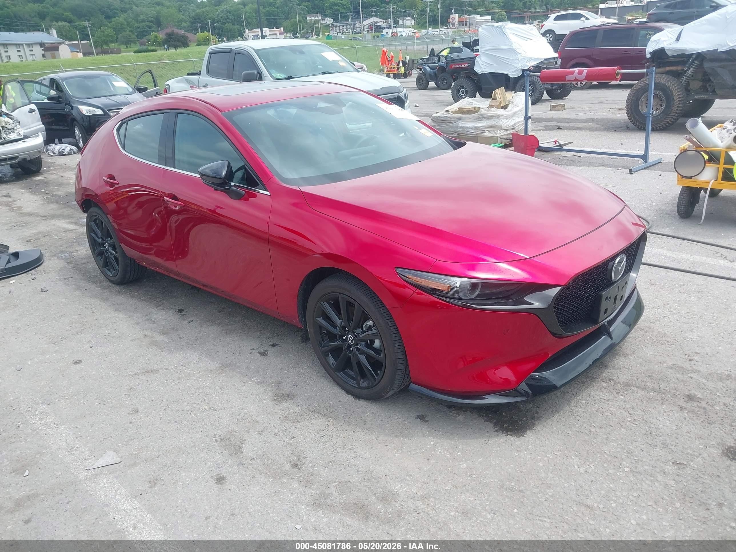 2025 Mazda 3 Premium Plus, VIN JM1BPBNY7S1780901 — Зад