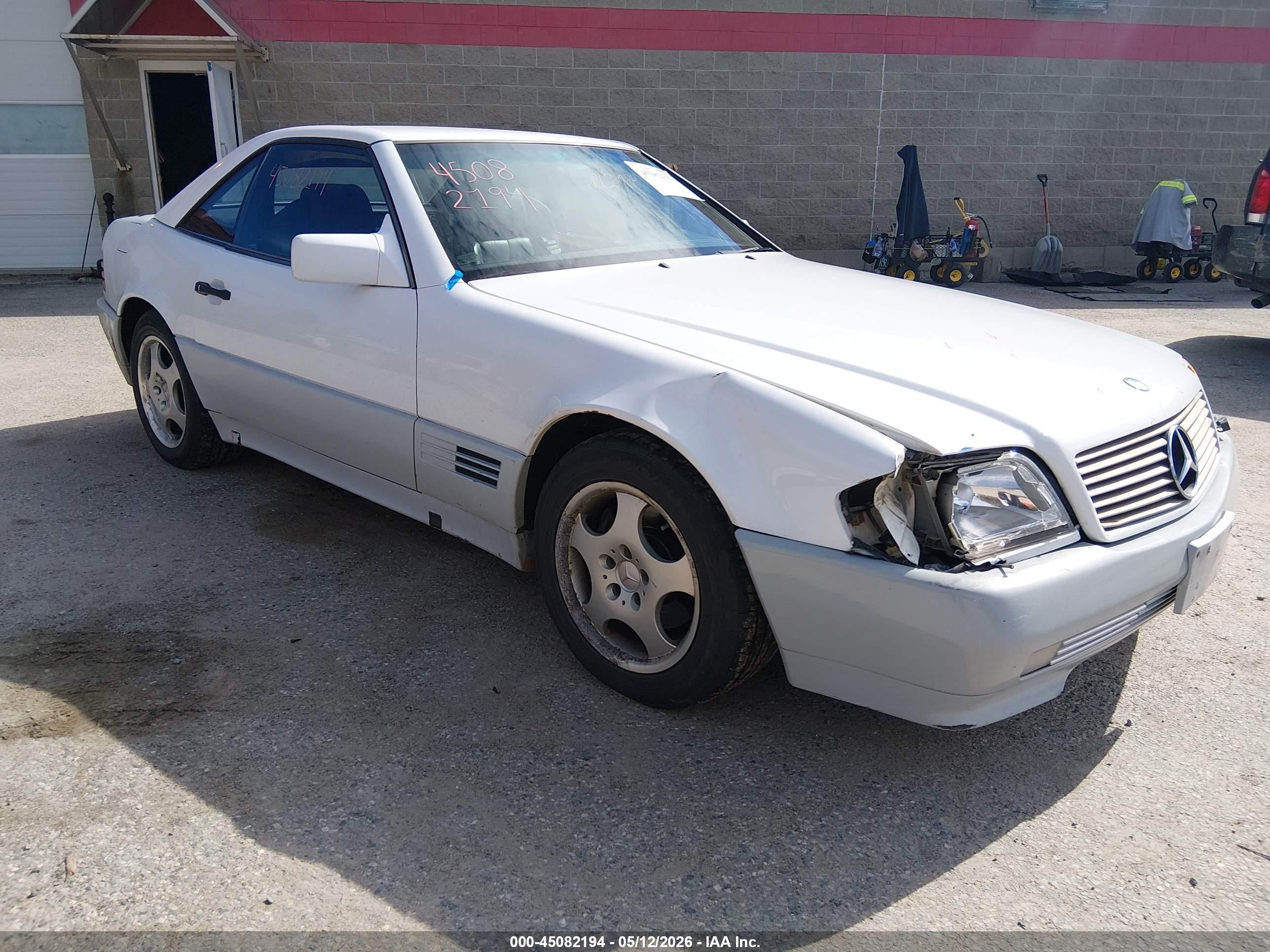 1991 Mercedes-Benz 500, VIN WDBFA66E1MF023981 — Front end