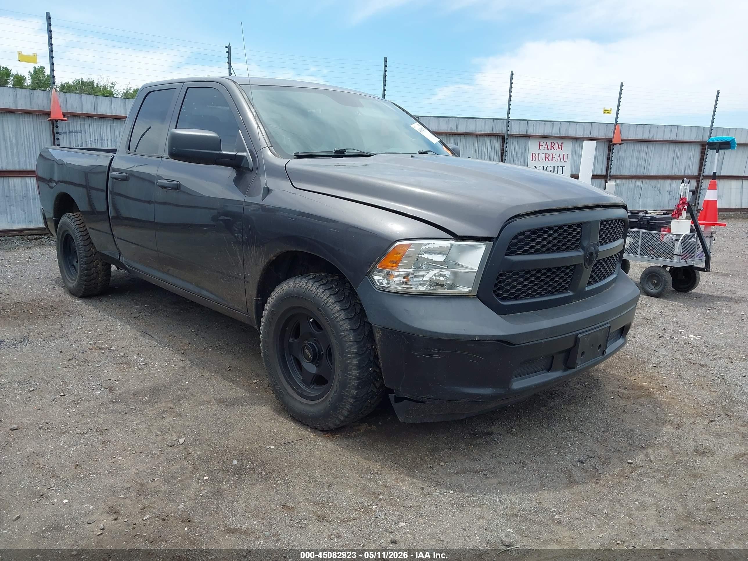 2018 Ram 1500 Tradesman, VIN 1C6RR6FG8JS304243 — Side