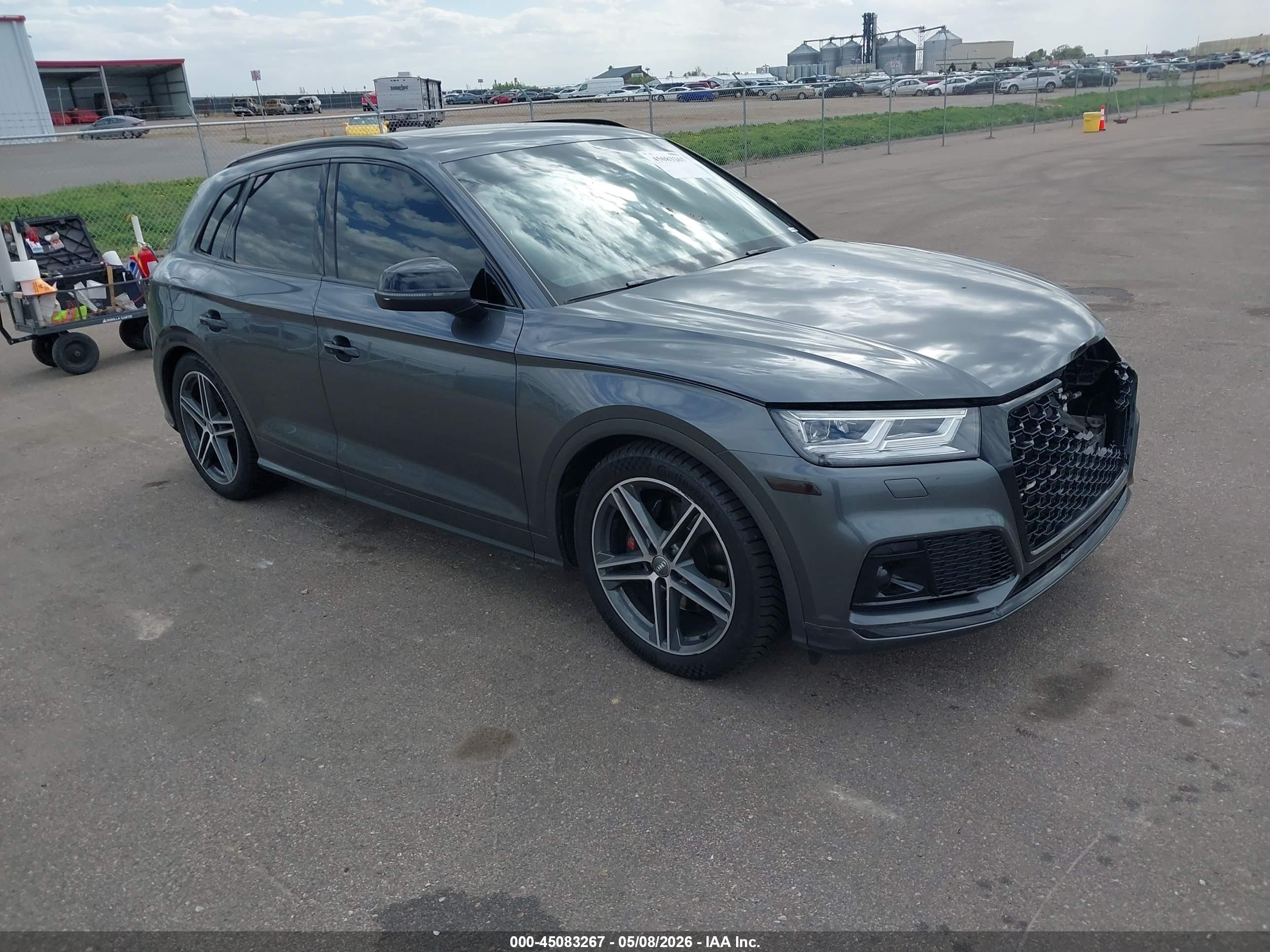2019 Audi SQ5 Premium Plus, VIN WA1B4AFY0K2099730 — Перед