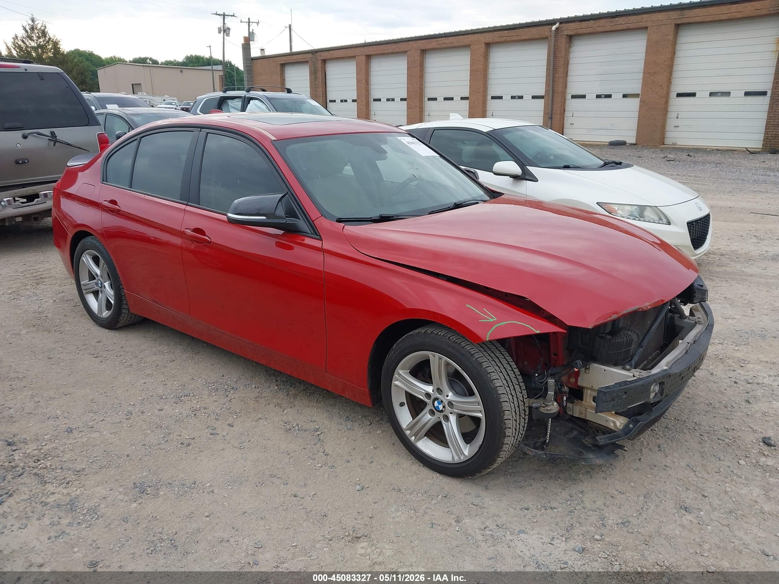 2013 BMW 3 Series 320i, VIN WBA3B1C51DK128131 — Фото с аукциона 1 of 11