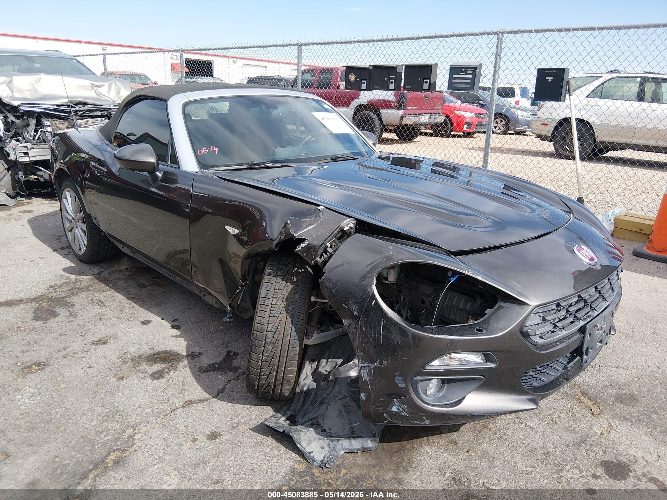 2017 FIAT 124 Spider Elaborazione Abarth, VIN JC1NFAEK9H0128136 — Front end