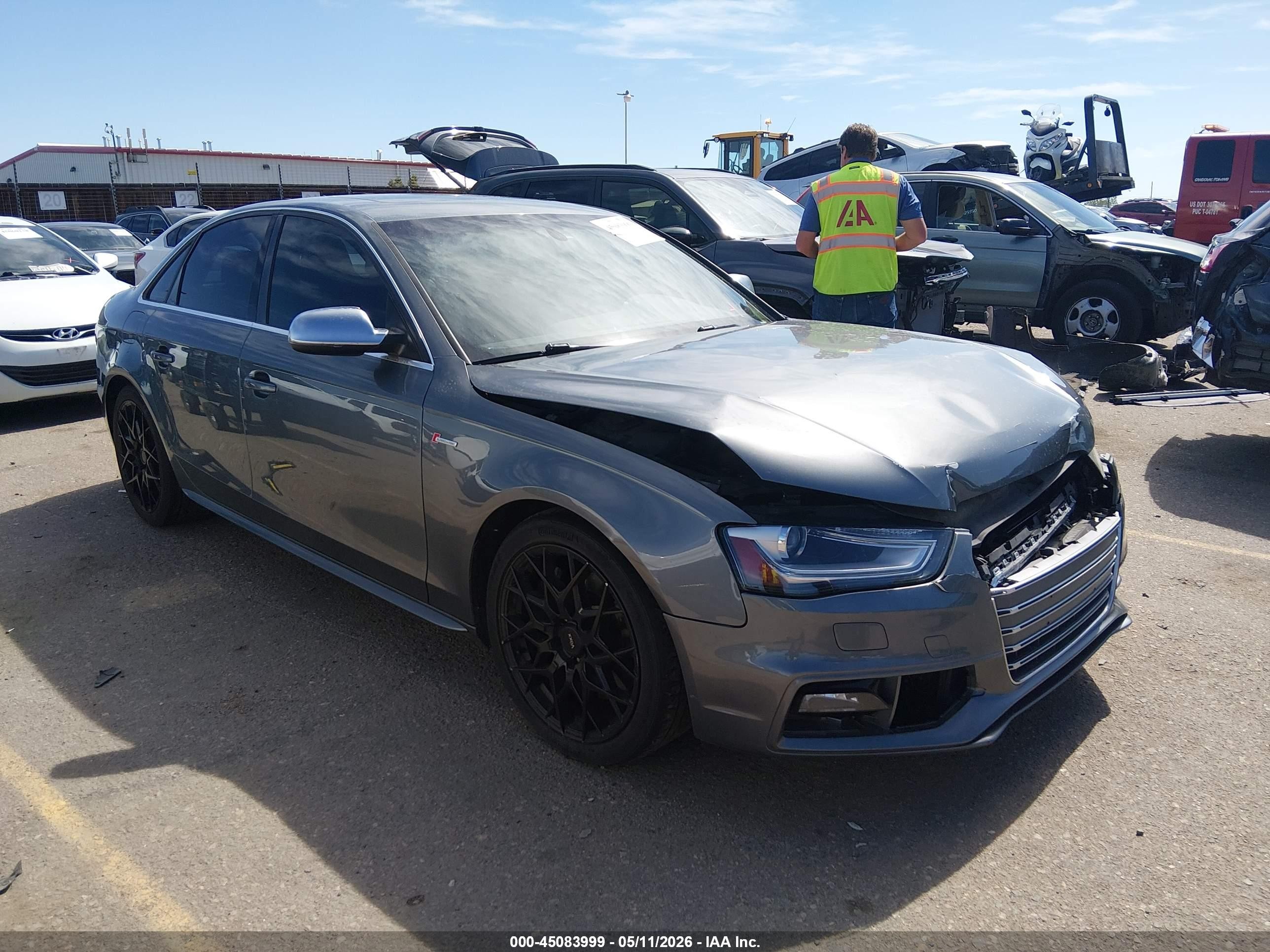 2016 Audi S4 Premium Plus, VIN WAUBGAFL0GA012307 — Перед
