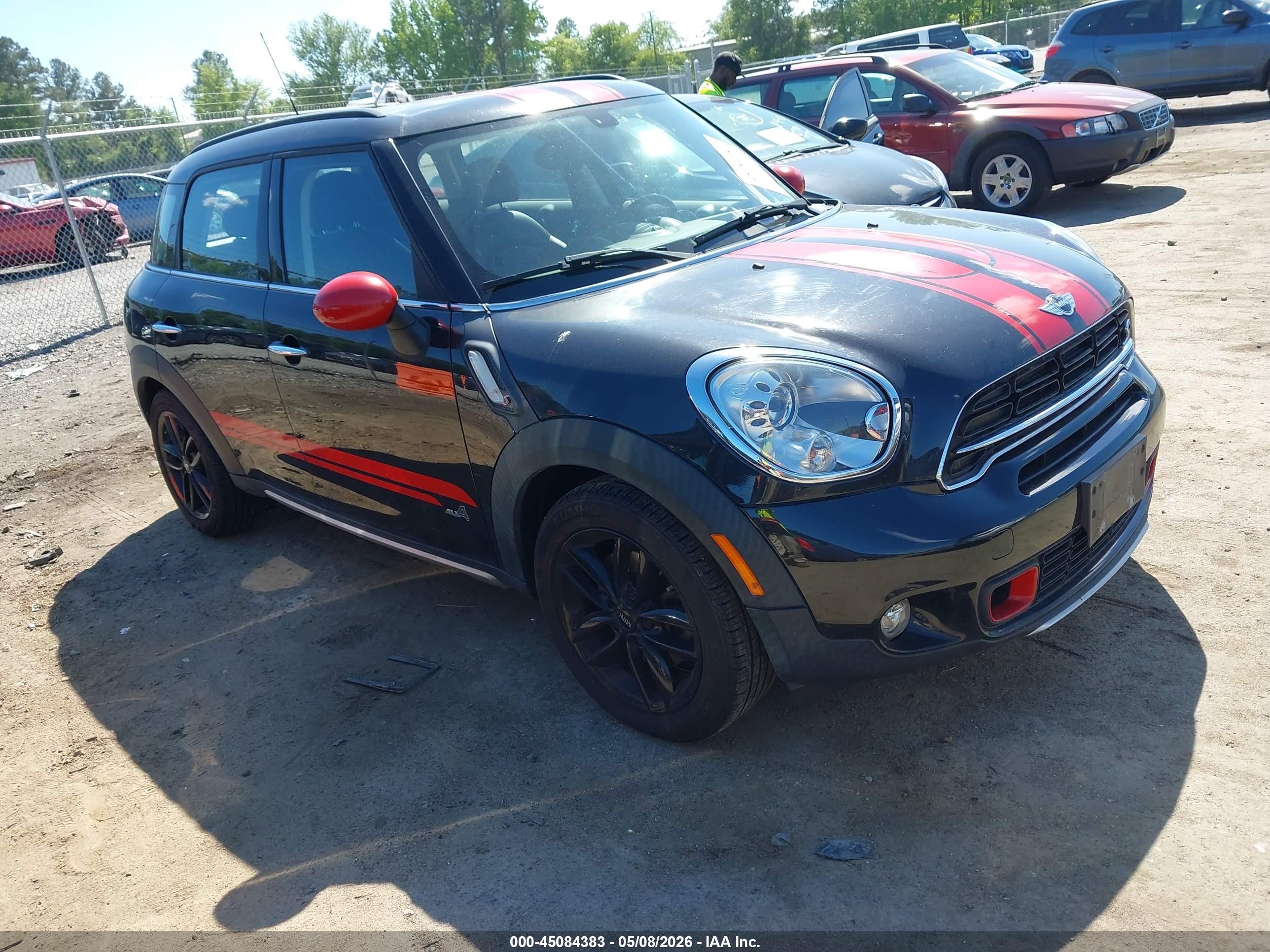 2015 MINI Countryman S, VIN WMWZC5C56FWP43512 — Normal wear