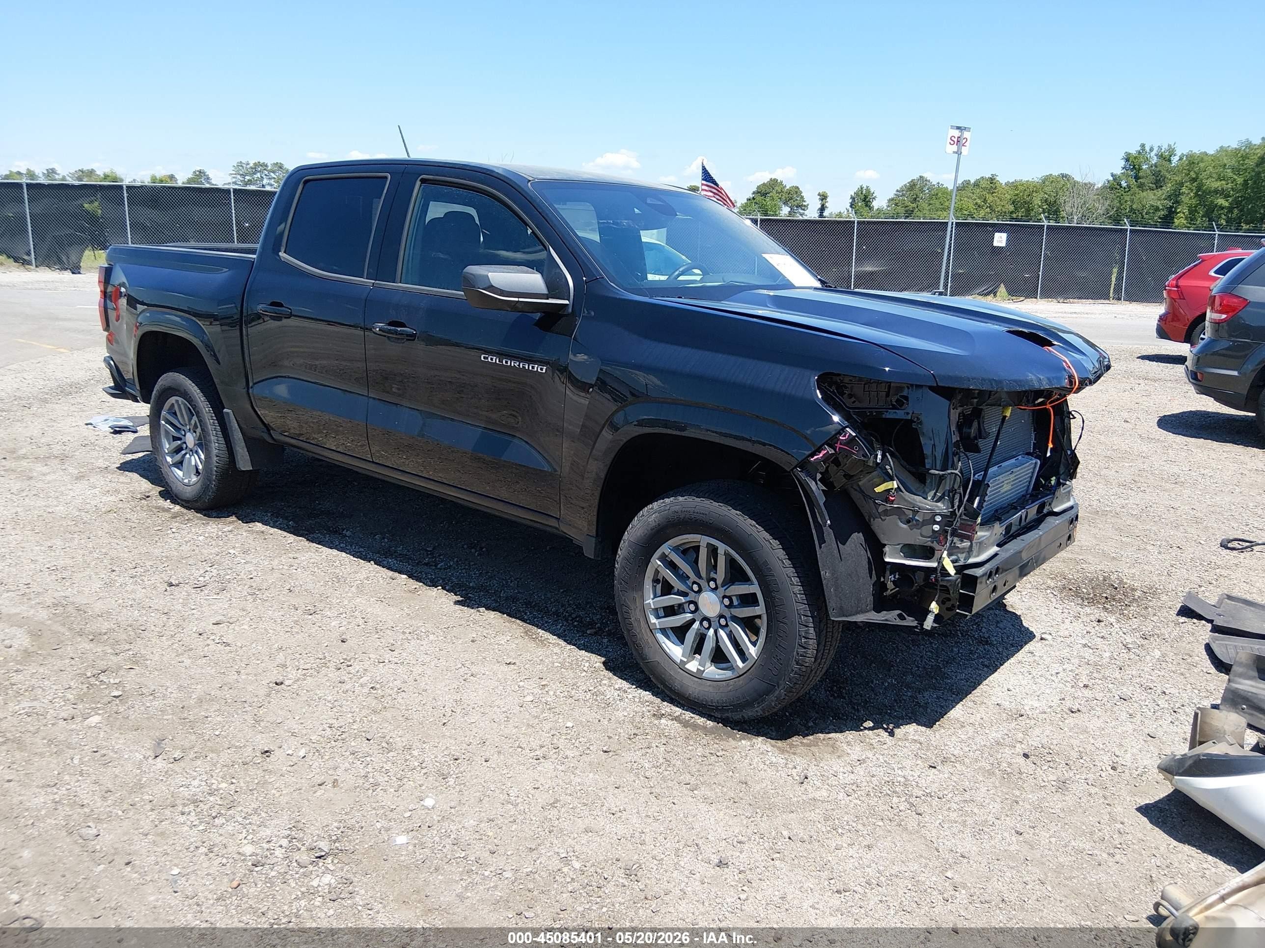 2024 Chevrolet Colorado 2WD LT, VIN 1GCGSCEC1R1308220 — Front end