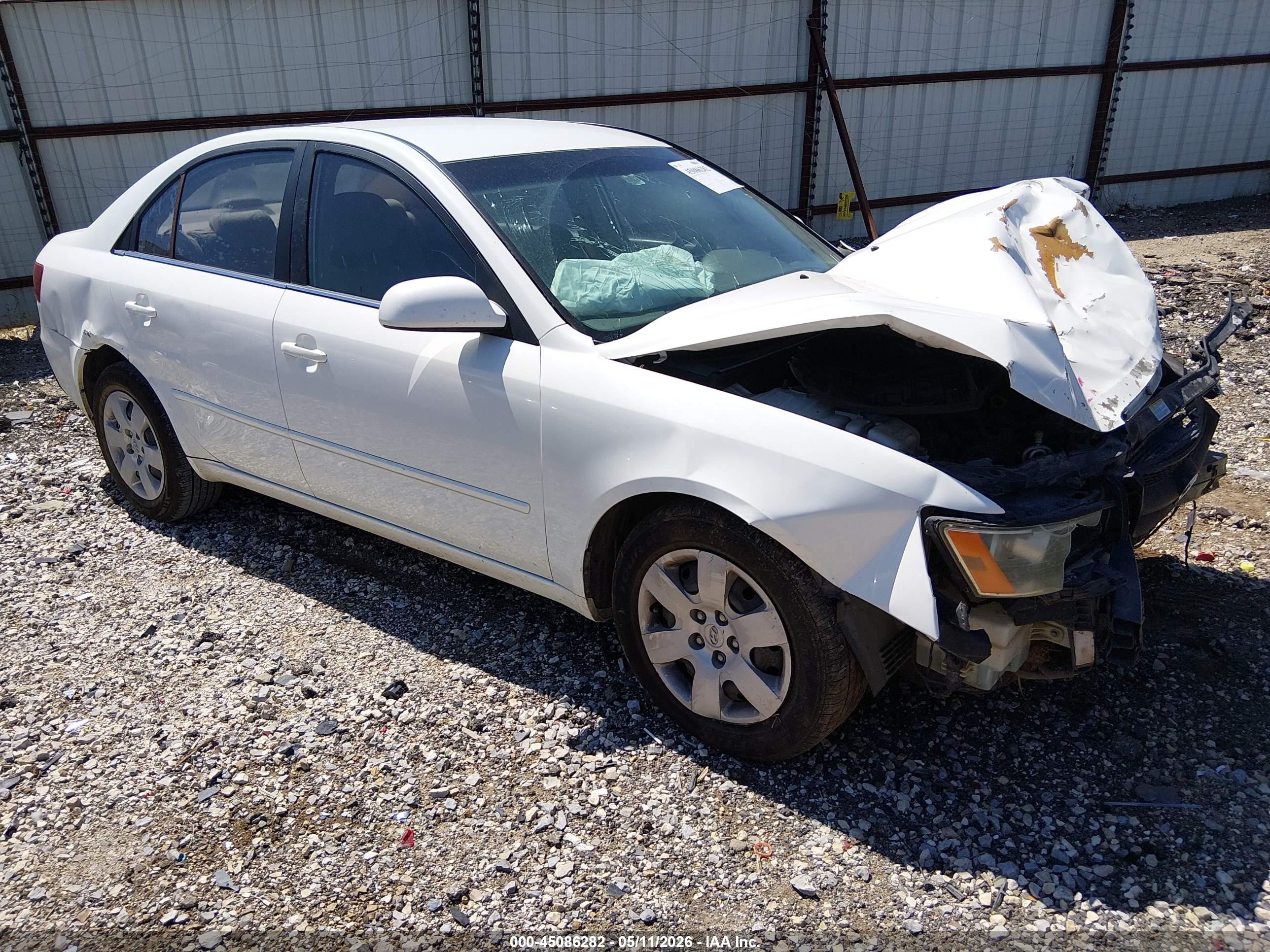 2007 Hyundai Sonata GLS, VIN 5NPET46C17H226387 — Front end