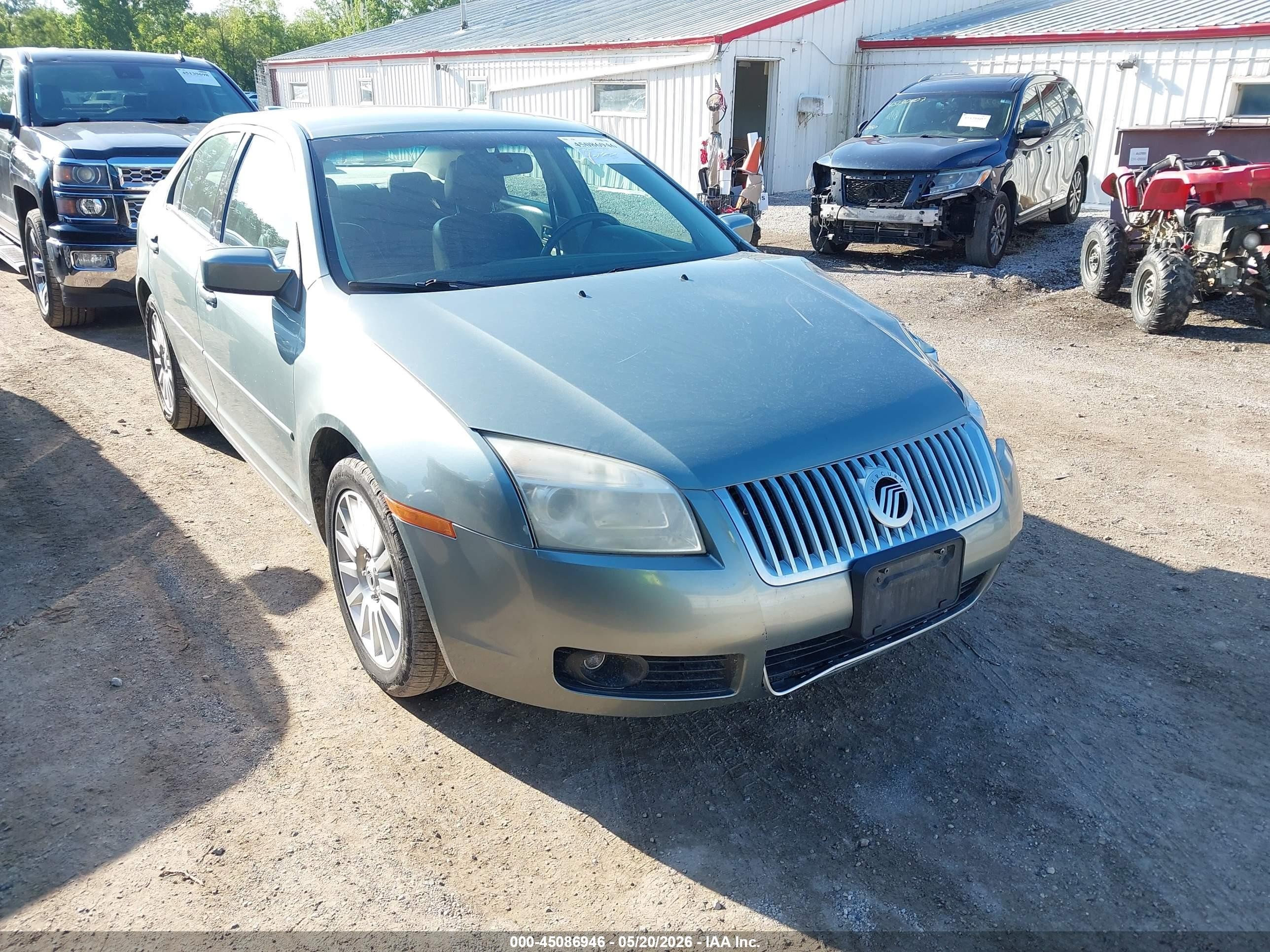 2006 Mercury Milan Premier, VIN 3MEFM08156R638473 — Front end