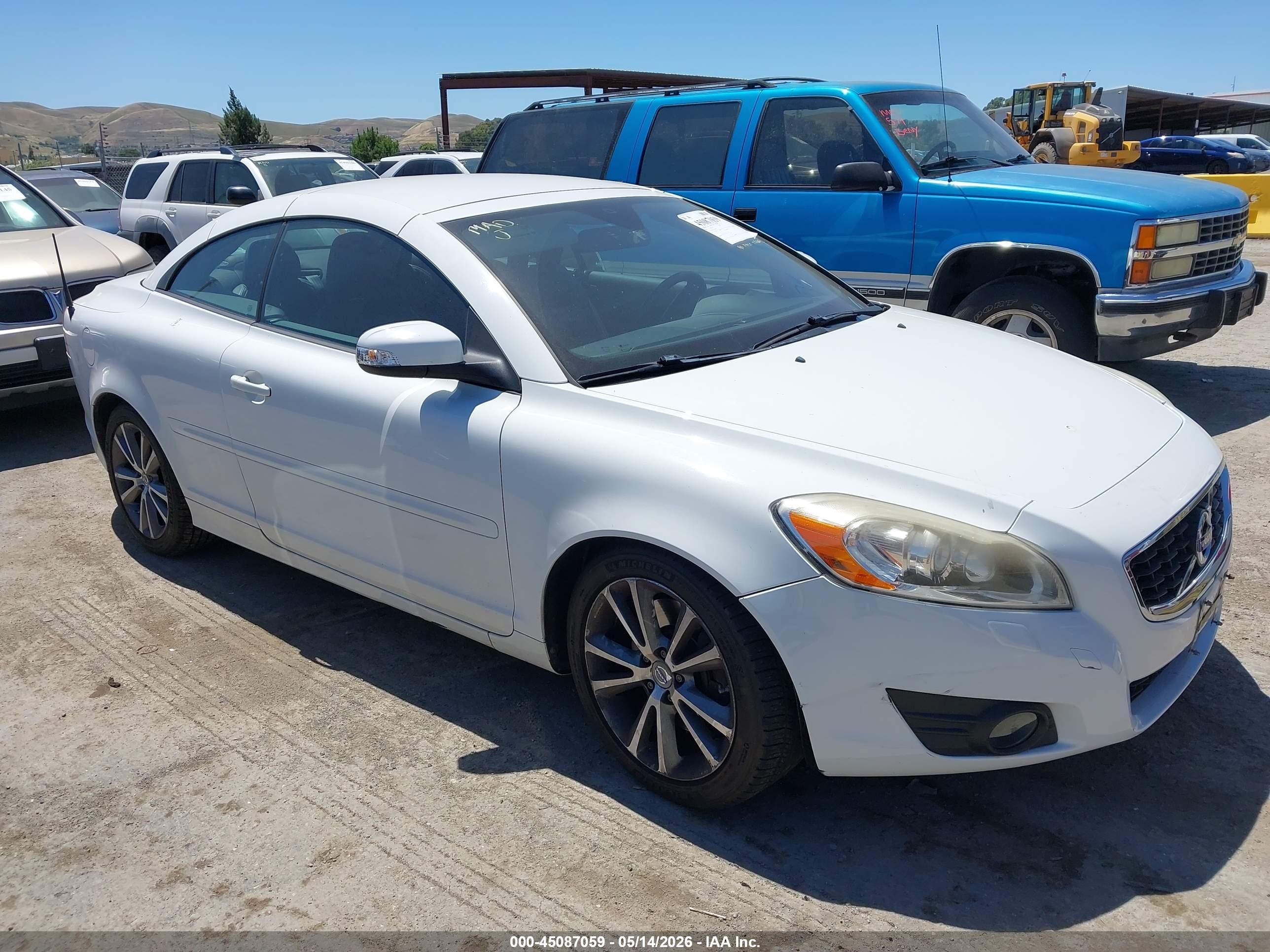 2012 Volvo C70 T5, VIN YV1672MC4CJ131589 — Фото с аукциона