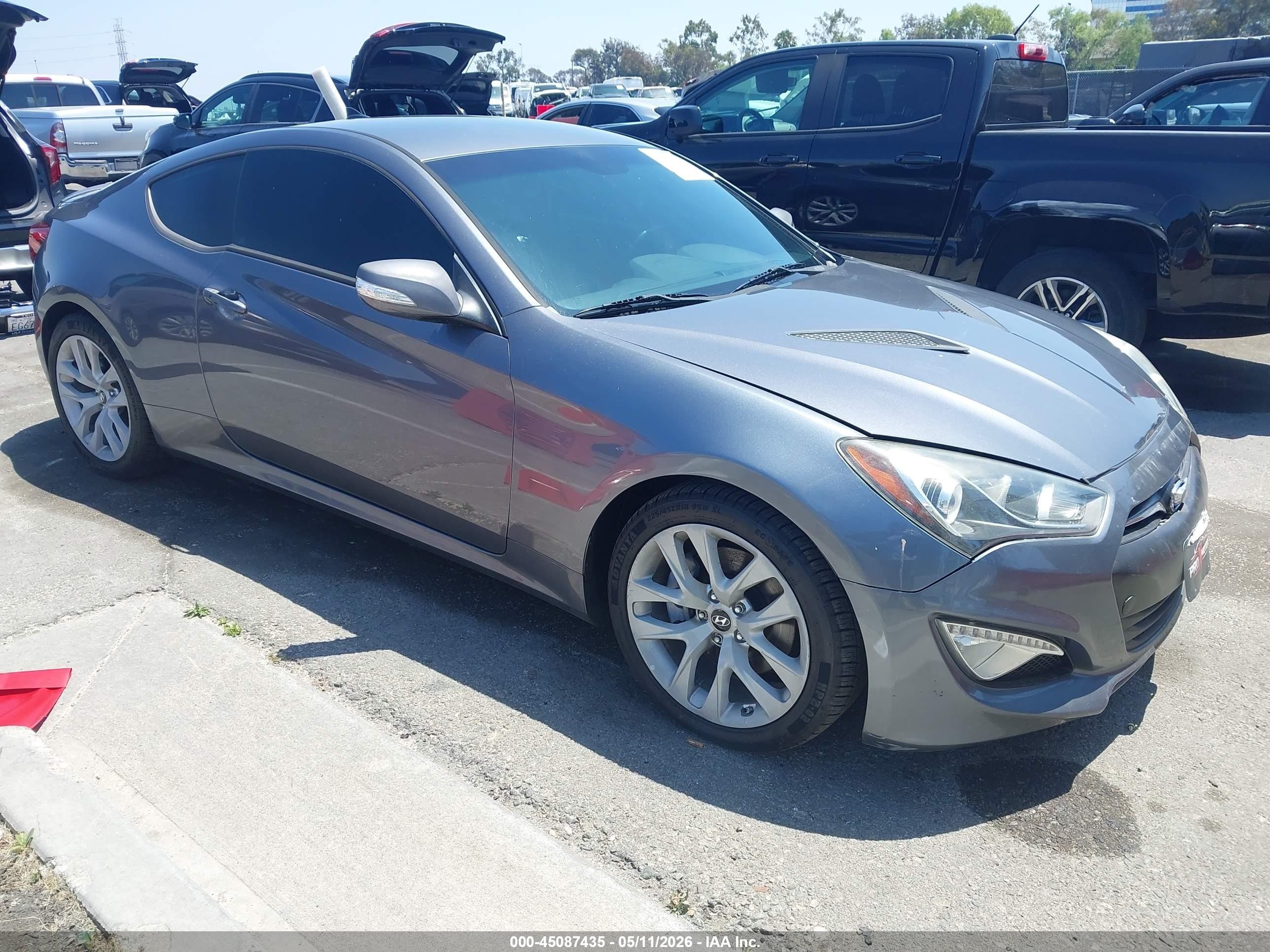 2015 Hyundai Genesis Coupe 3.8L Base, VIN KMHHT6KJ6FU125889 — Зад