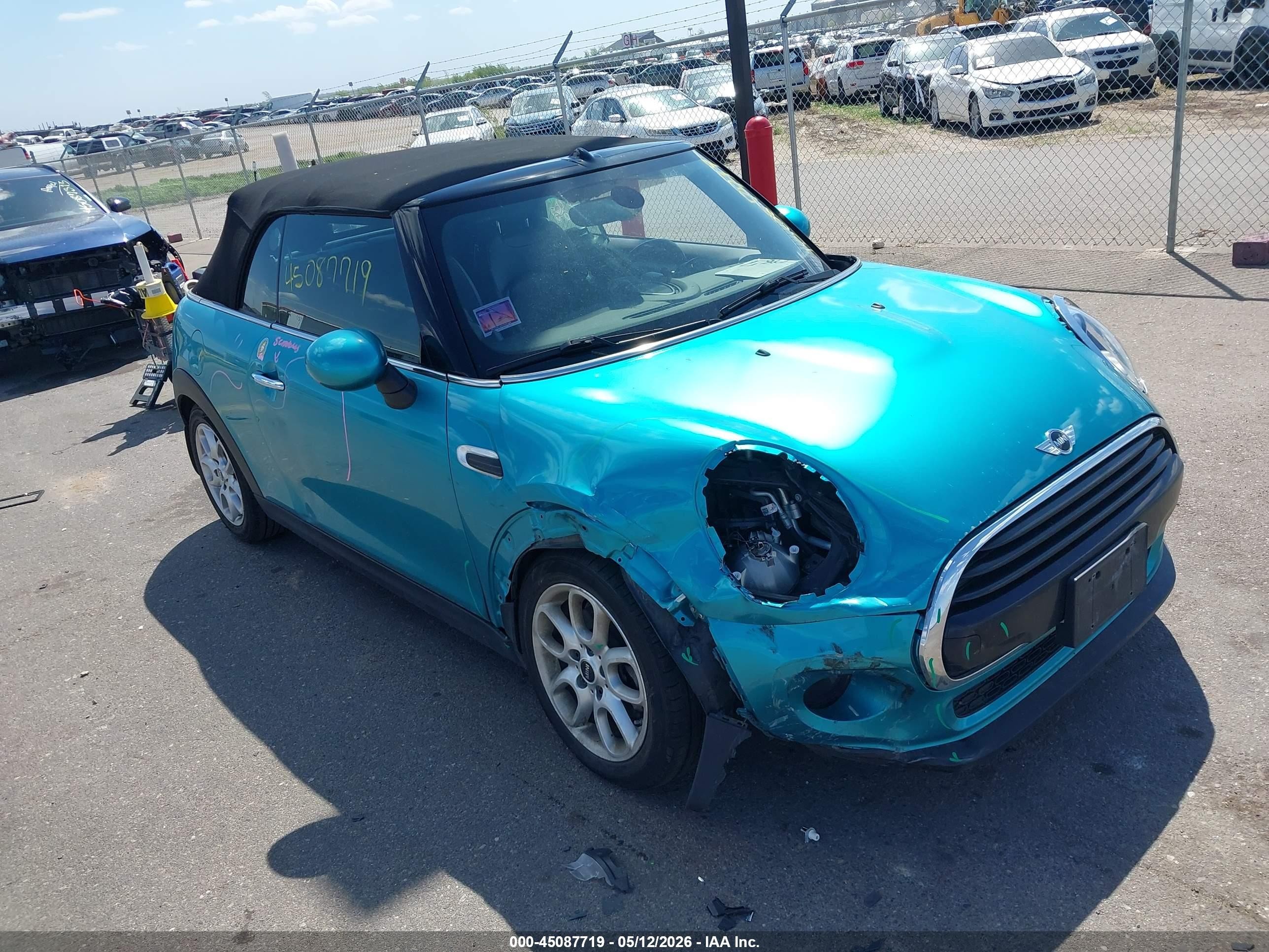 2017 MINI Convertible Cooper, VIN WMWWG5C35H3C99309 — Front end
