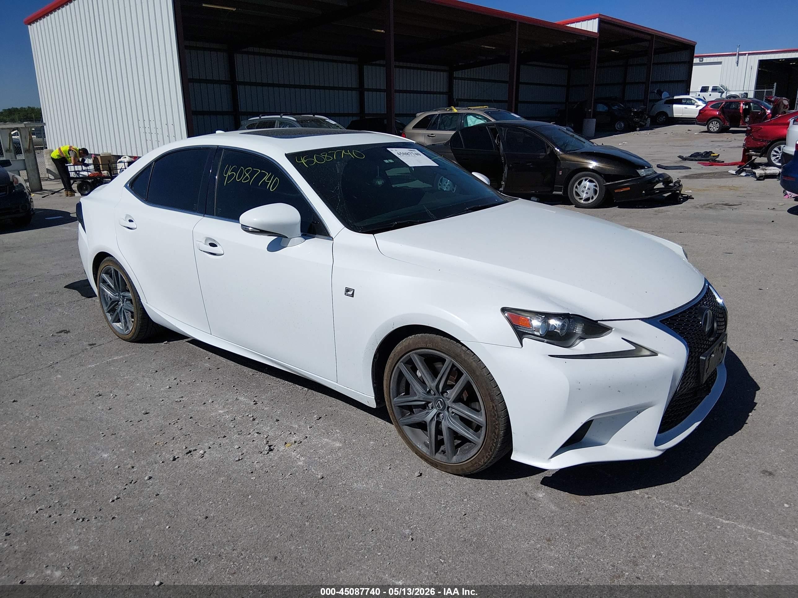 2014 Lexus IS 350, VIN JTHCE1D27E5002384 — Стихия