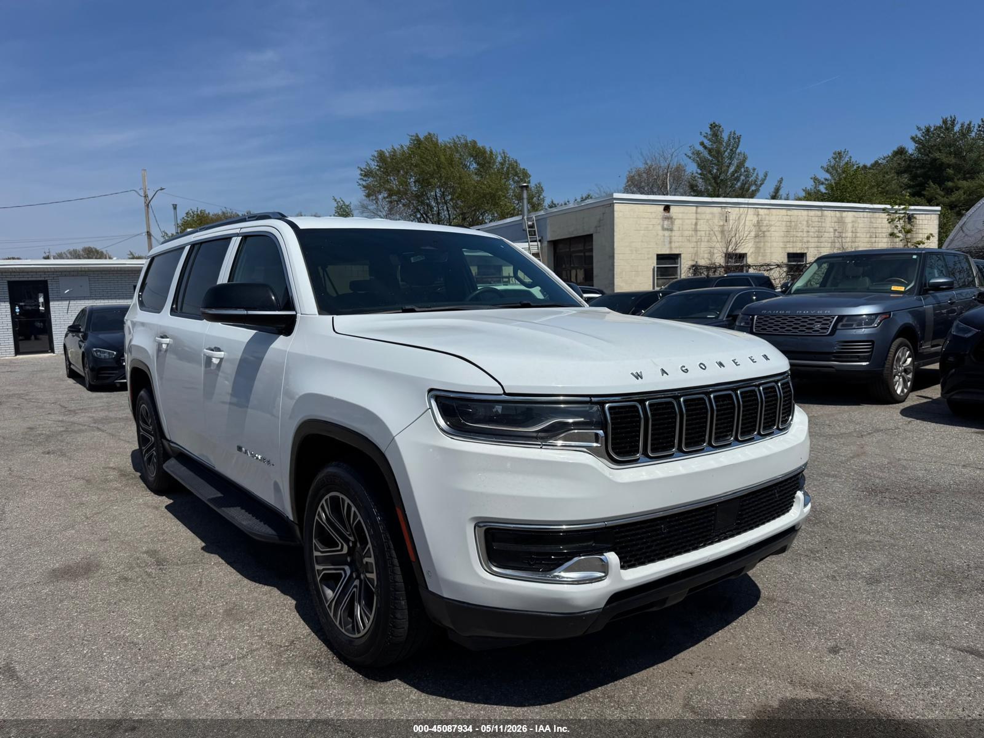 2023 Jeep Wagoneer Series II, VIN 1C4SJSBP9PS557564 — Фото с аукциона