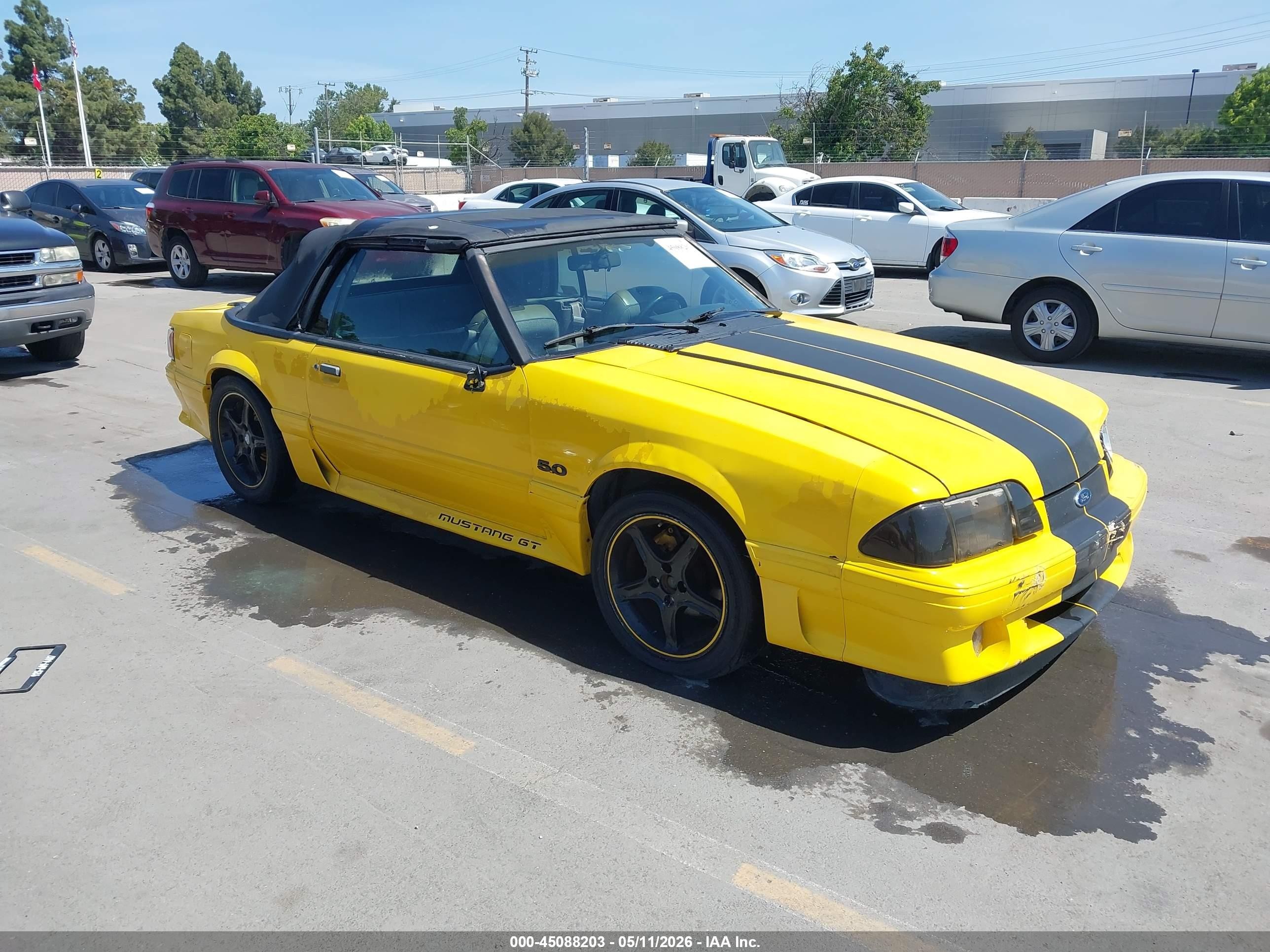 1989 Ford Mustang GT, VIN 1FABP45E8KF179667 — Front end