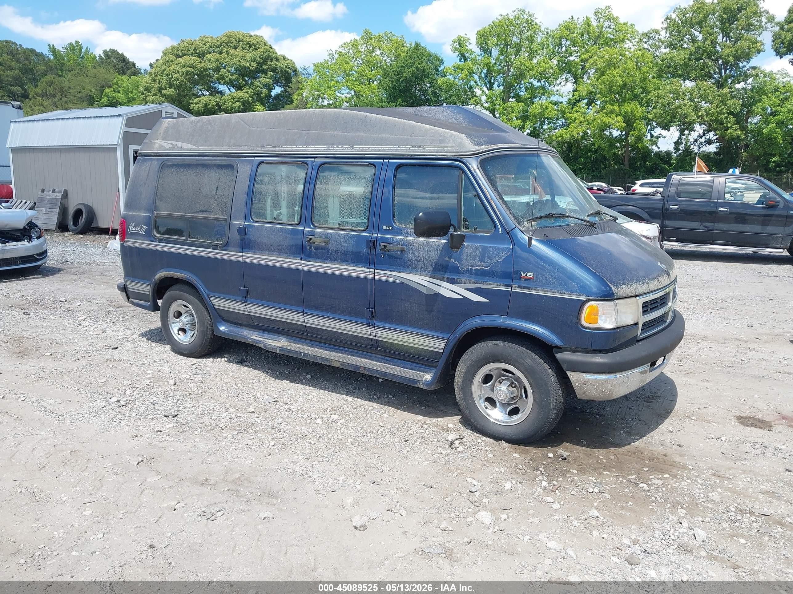 1995 Dodge Cargo, VIN 2B6HB21Y4SK562132 — Normal wear