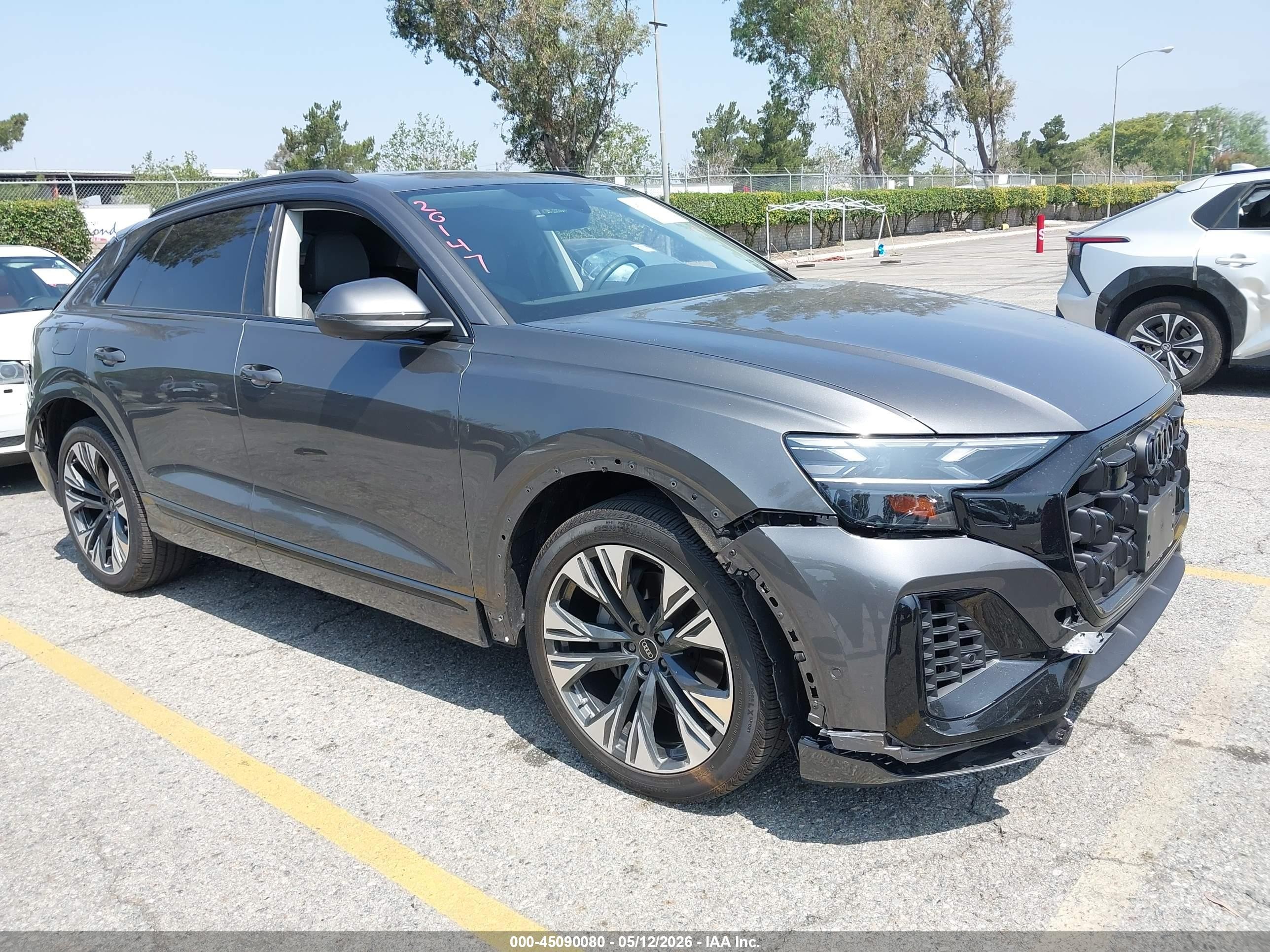 2025 Audi Q8 Premium Plus, VIN WA1BVBF15SD002516 — По всему кузову