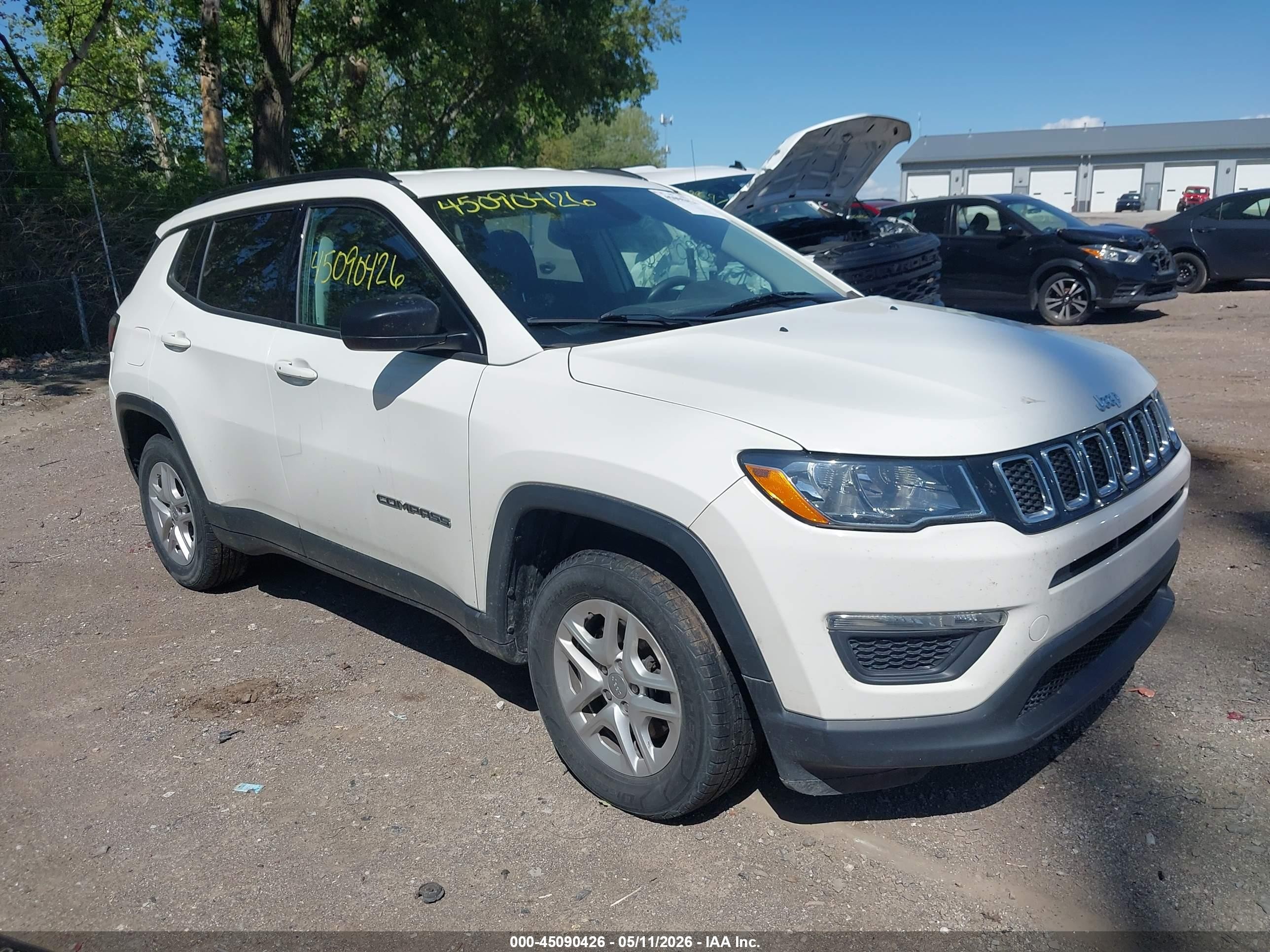 2018 Jeep Compass Sport, VIN 3C4NJCABXJT267509 — Rear end