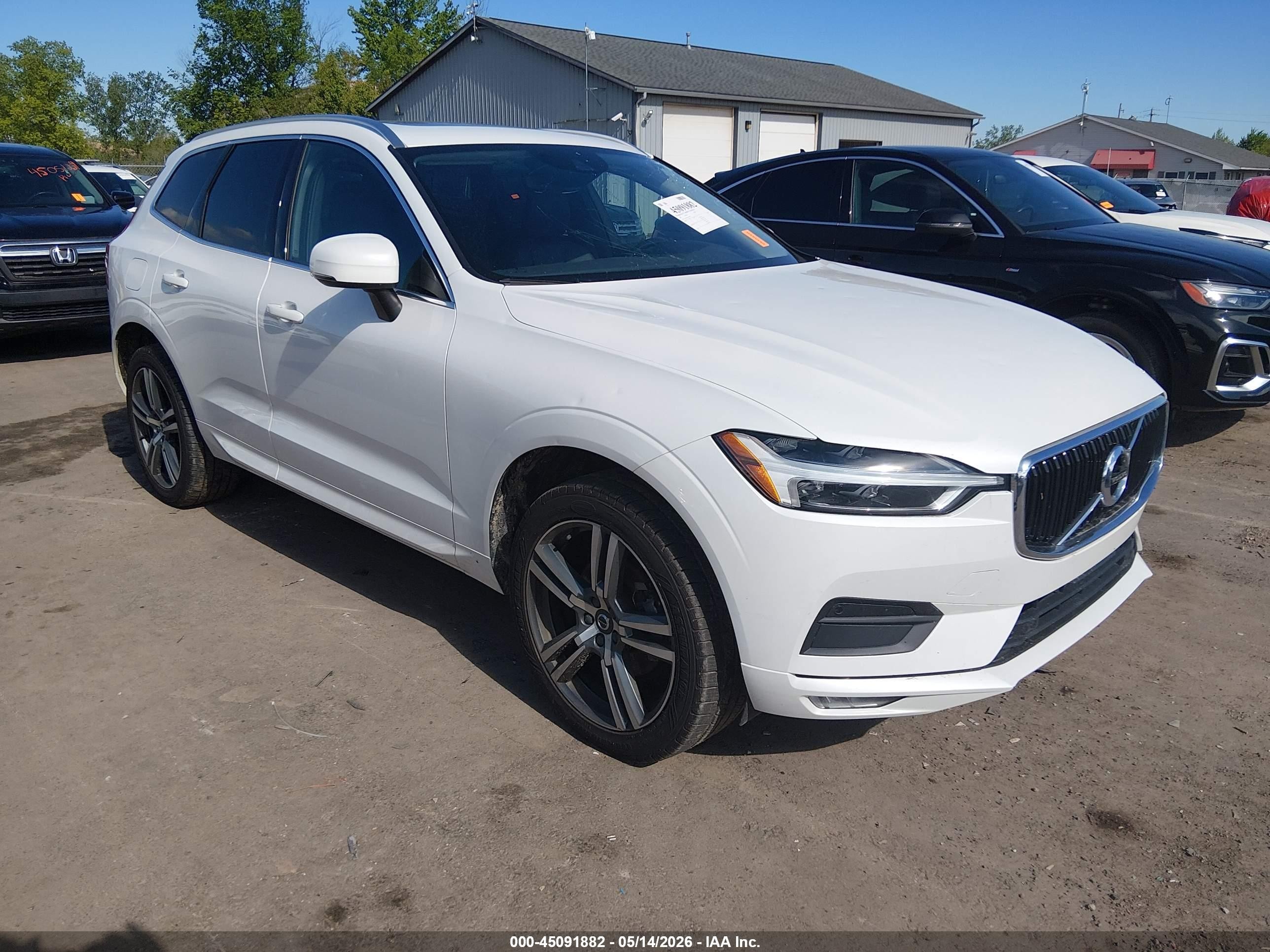 2021 Volvo XC60 Momentum, VIN YV4102RK1M1696269 — Hail