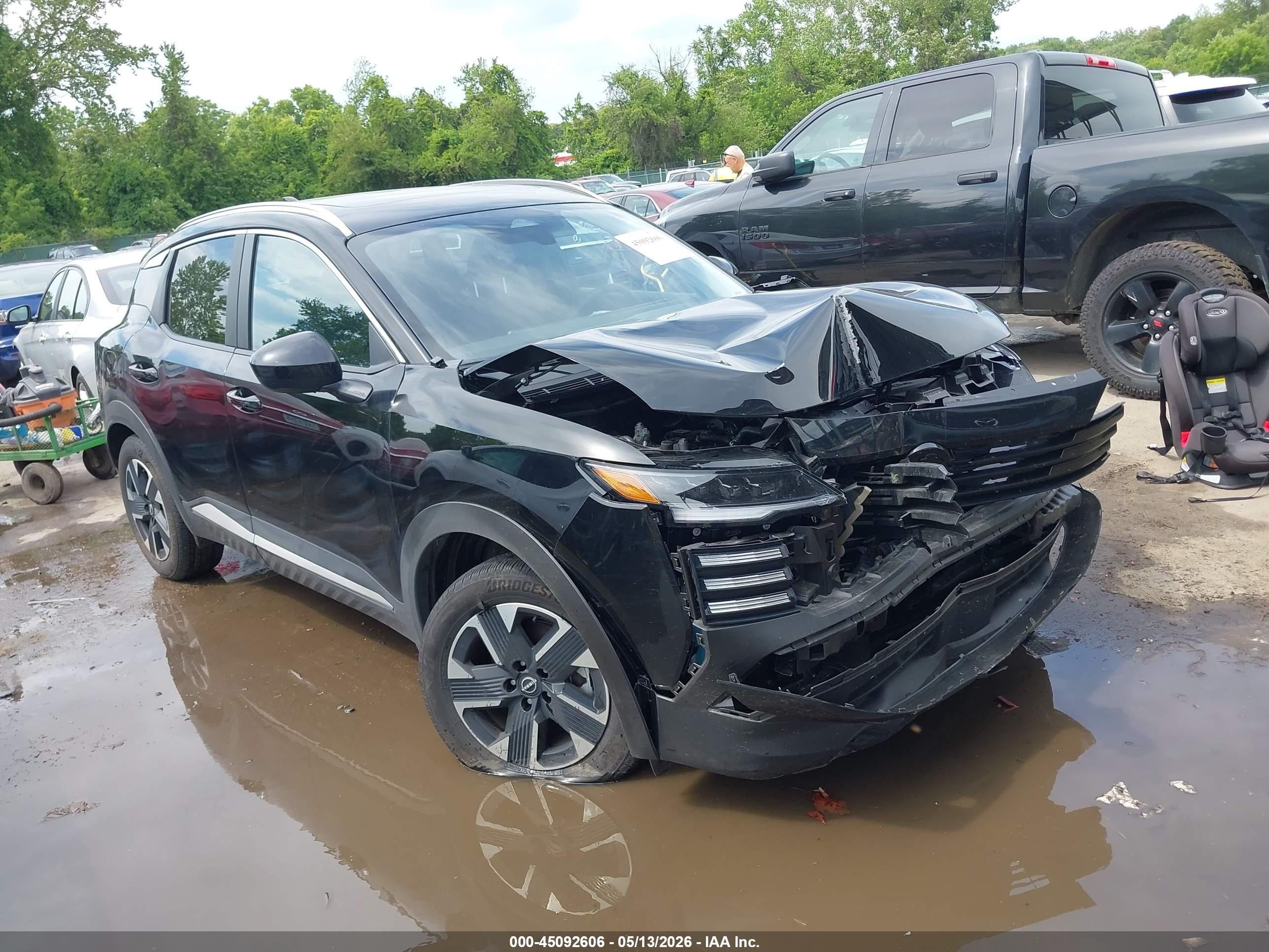 2025 Nissan Kicks SV, VIN 3N8AP6CBXSL432041 — Перед