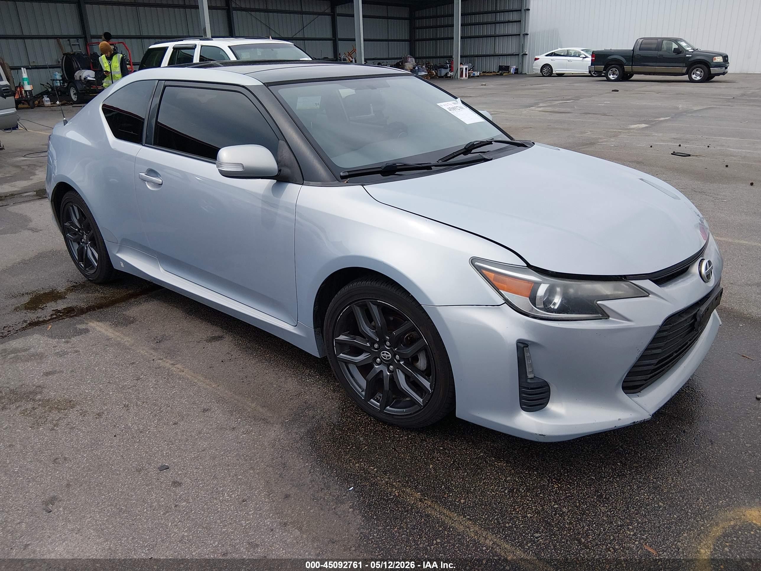 2014 Scion tC, VIN JTKJF5C7XE3072881 — Rear end