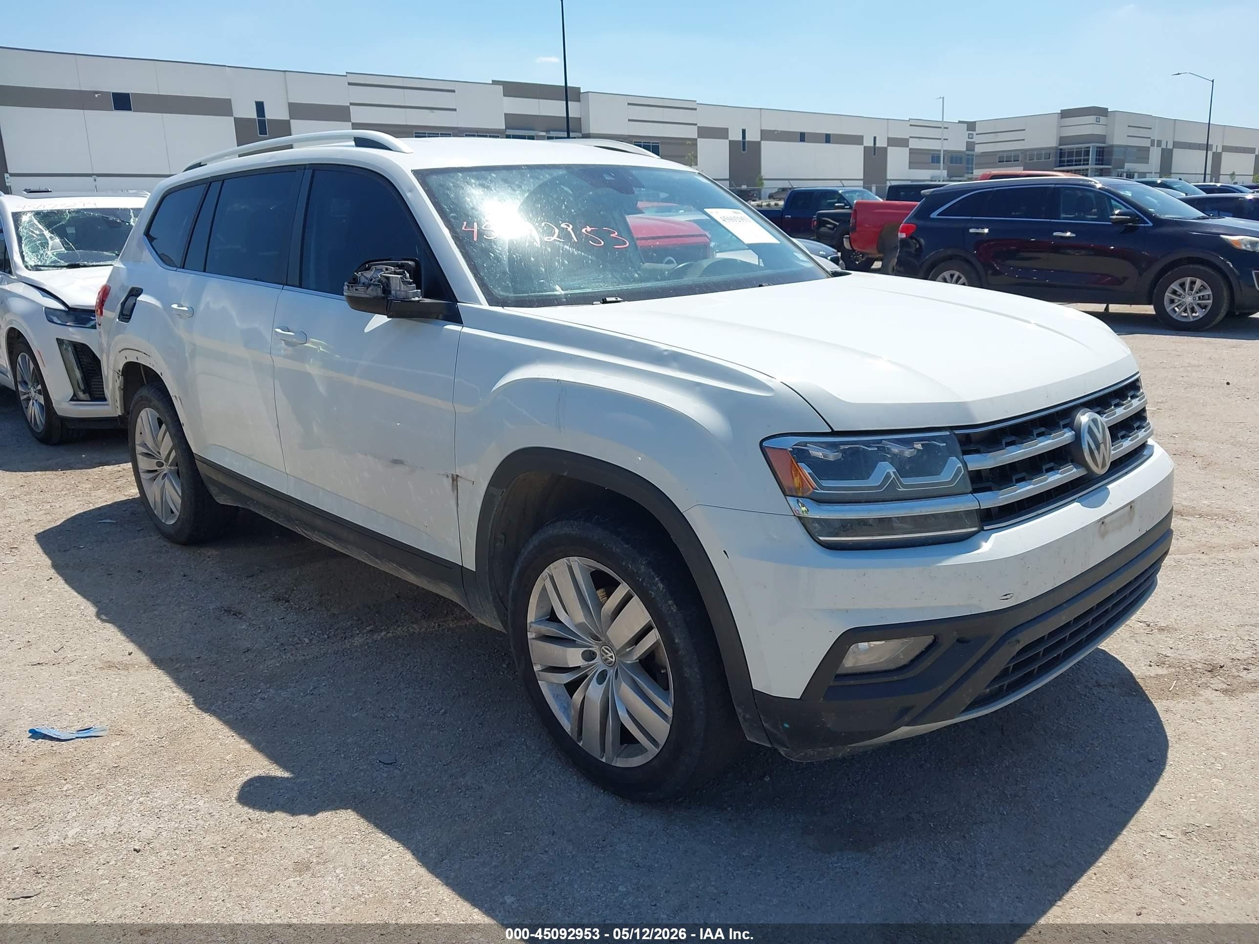 2019 Volkswagen Atlas SE, VIN 1V2WR2CAXKC504667 — Storm