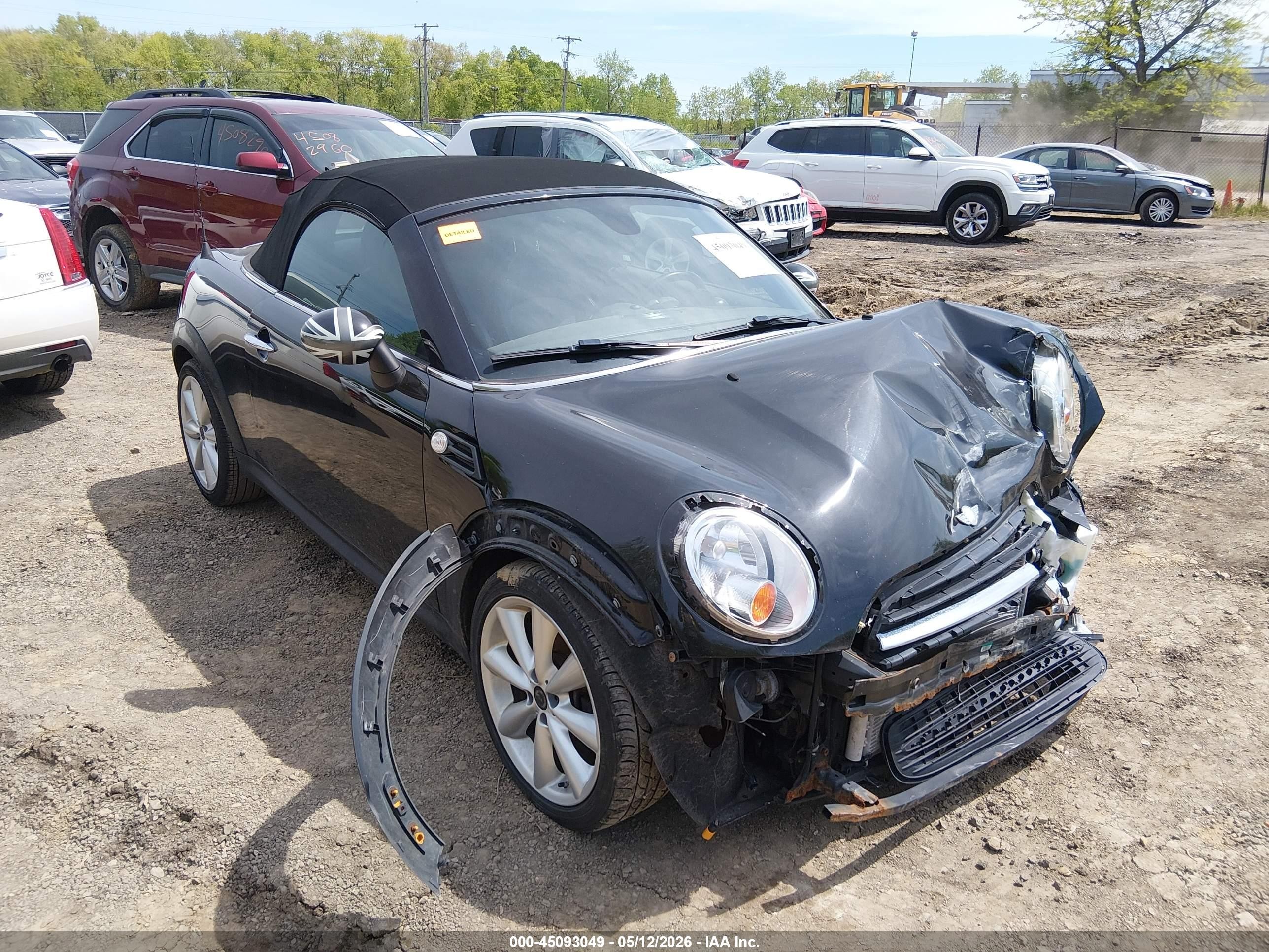 2014 MINI Roadster, VIN WMWSY1C52ET625873 — Front end
