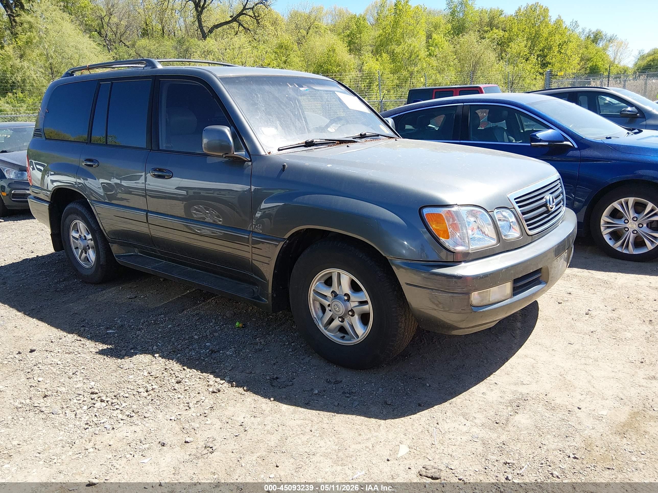 1999 Lexus LX 470, VIN JT6HT00W6X0043919 — Normal wear